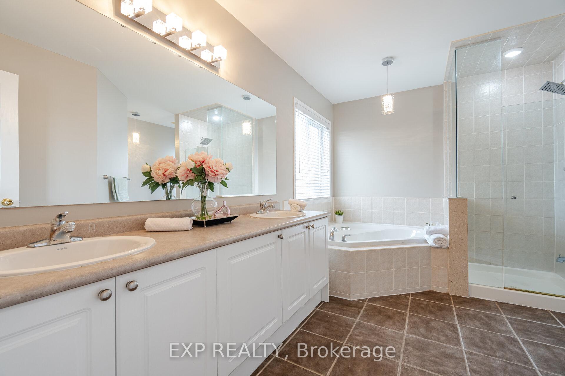 Photo 22 of 1204 Langley Circle, Oshawa, Pinecrest — HOMEH