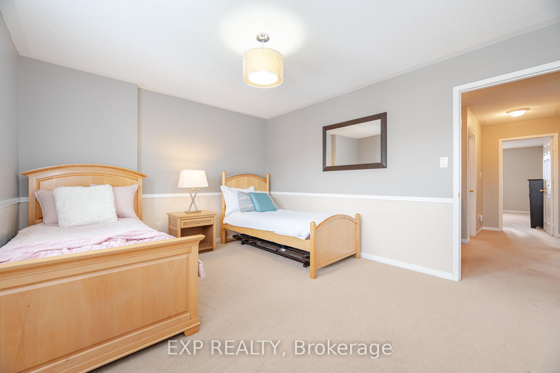 Photo 26 of 1204 Langley Circle, Oshawa, Pinecrest — HOMEH