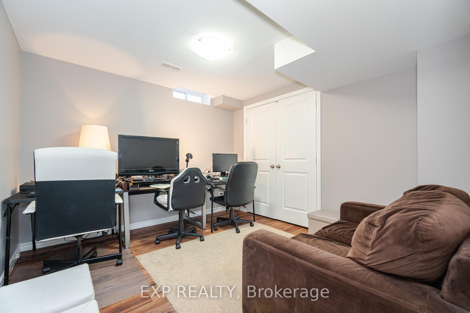 Photo 32 of 1204 Langley Circle, Oshawa, Pinecrest — HOMEH