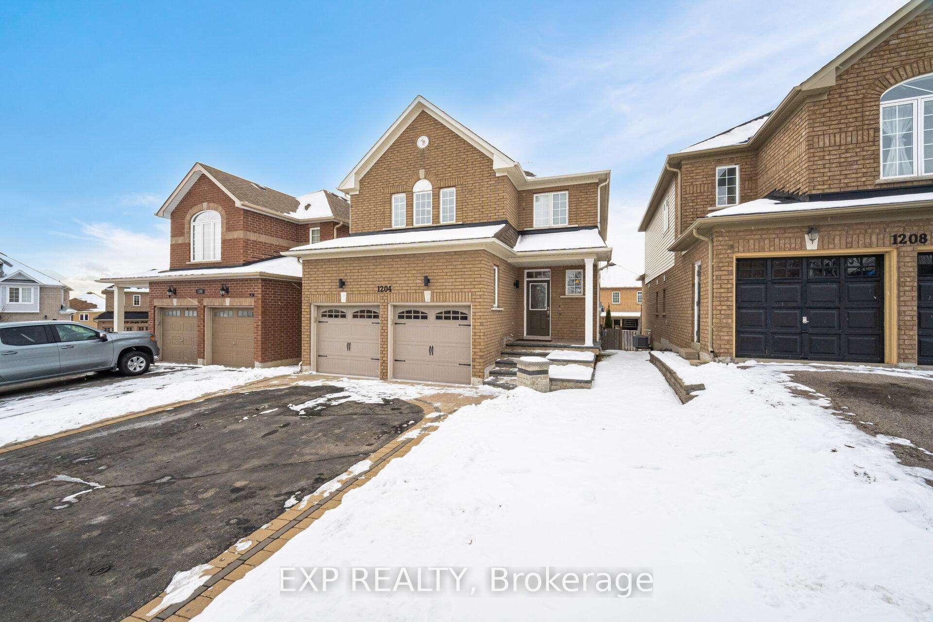 Photo 38 of 1204 Langley Circle, Oshawa, Pinecrest — HOMEH