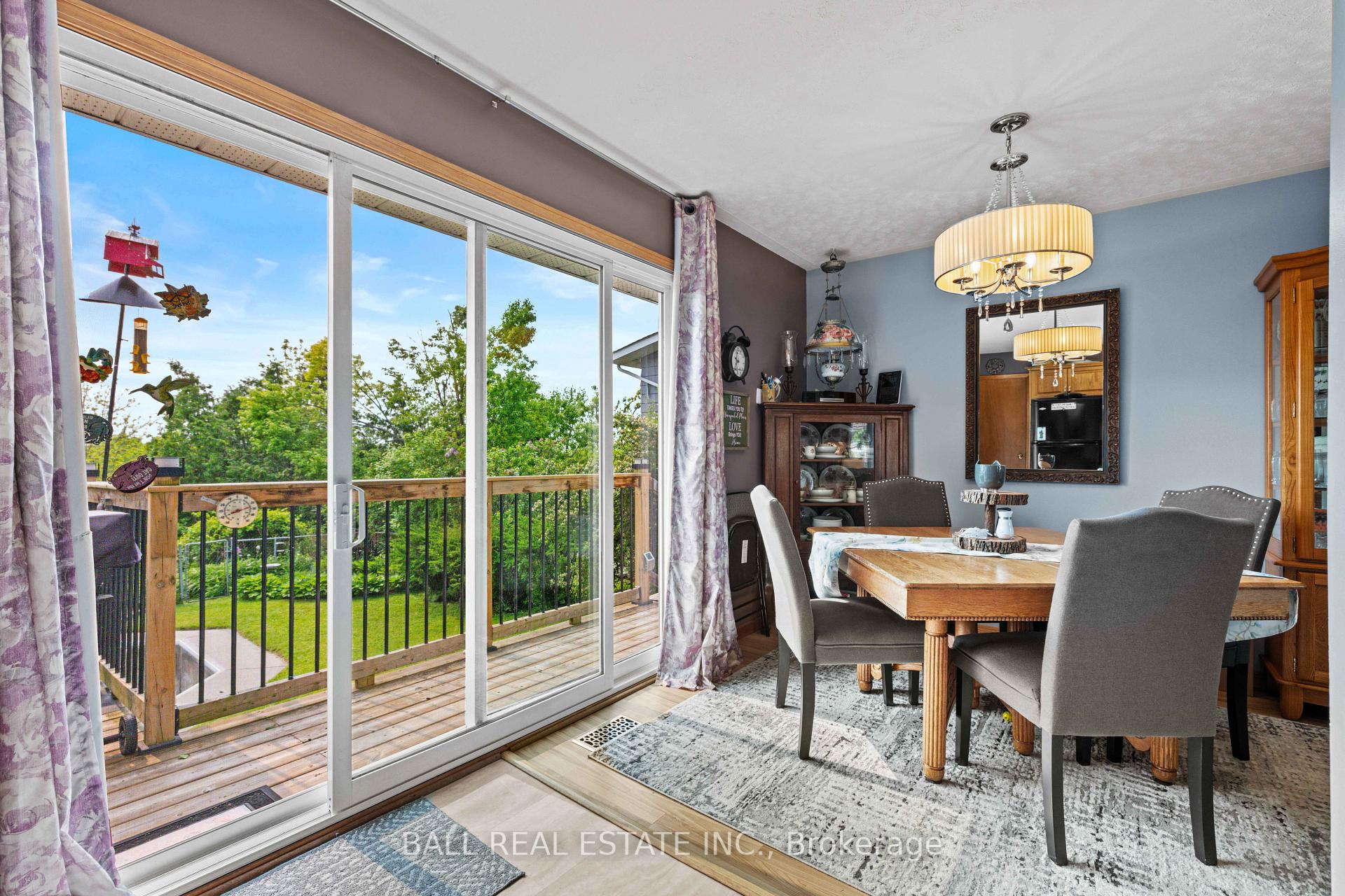 Photo 11 of 171 Herbert Street, Peterborough, Northcrest Ward 5 — HOMEH