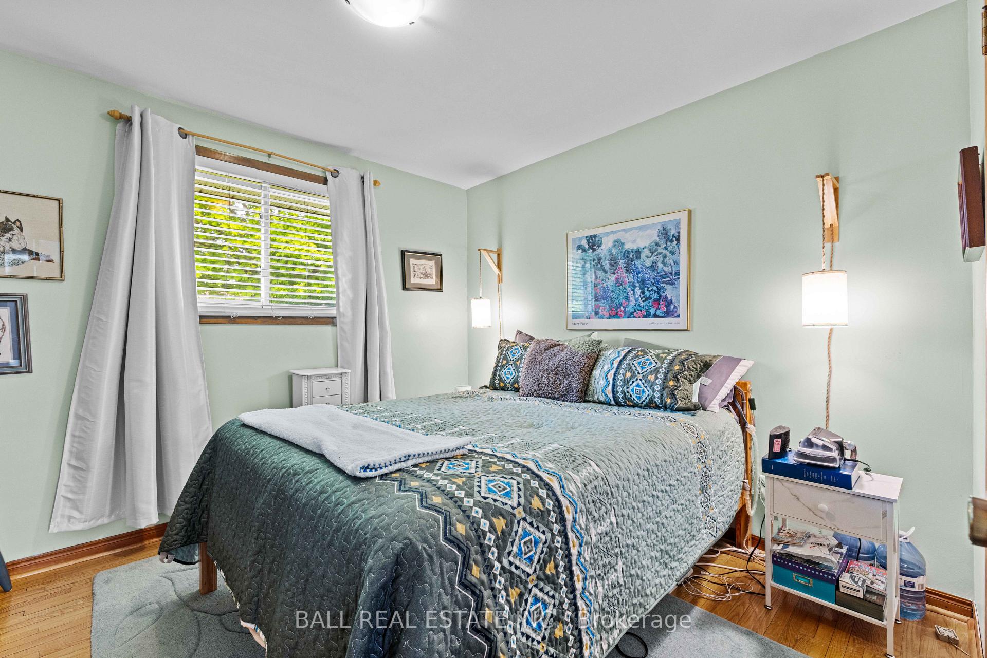 Photo 14 of 171 Herbert Street, Peterborough, Northcrest Ward 5 — HOMEH