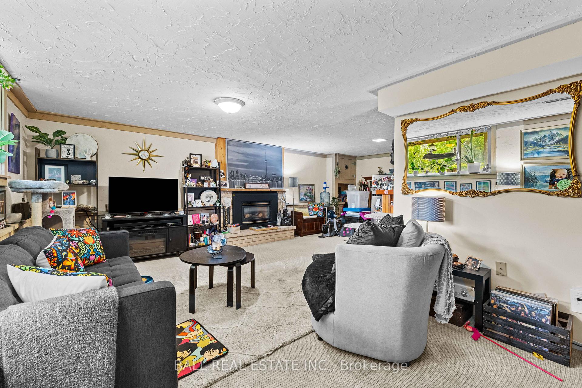 Photo 26 of 171 Herbert Street, Peterborough, Northcrest Ward 5 — HOMEH
