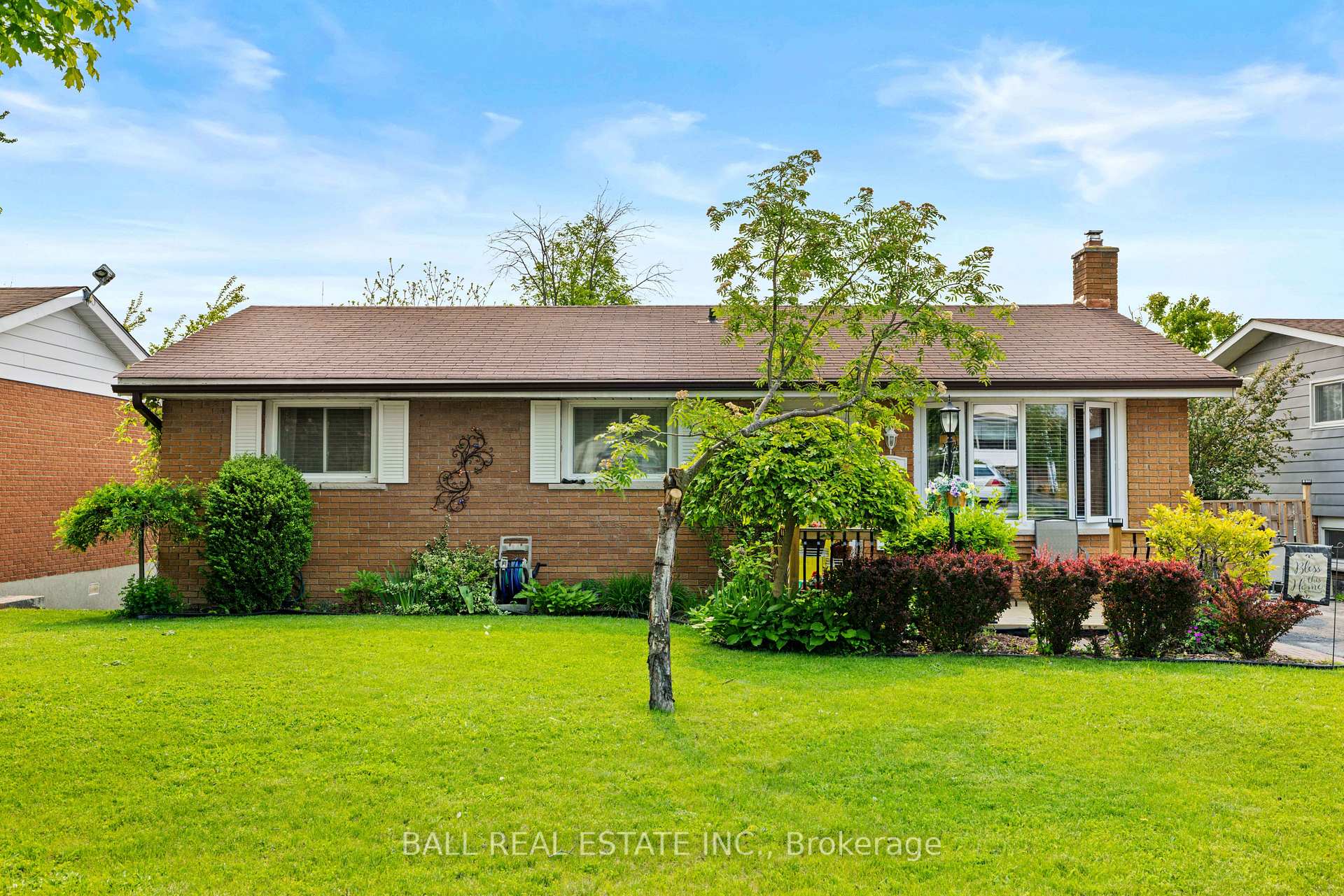 Photo 31 of 171 Herbert Street, Peterborough, Northcrest Ward 5 — HOMEH