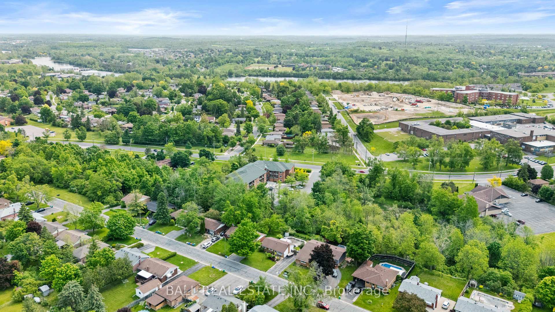 Photo 42 of 171 Herbert Street, Peterborough, Northcrest Ward 5 — HOMEH