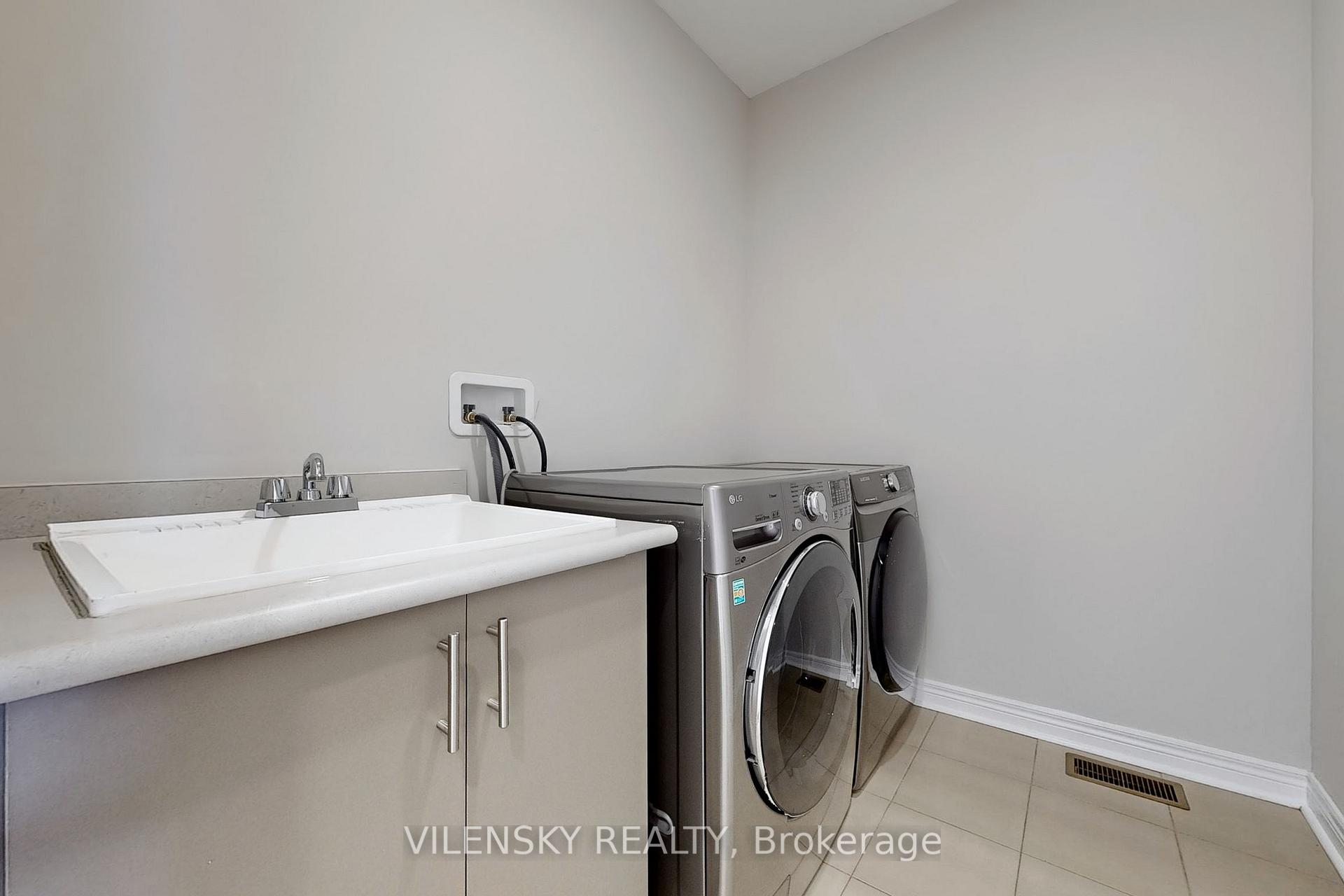 Photo 27 of 66 Laskin Drive, Vaughan, Patterson — HOMEH