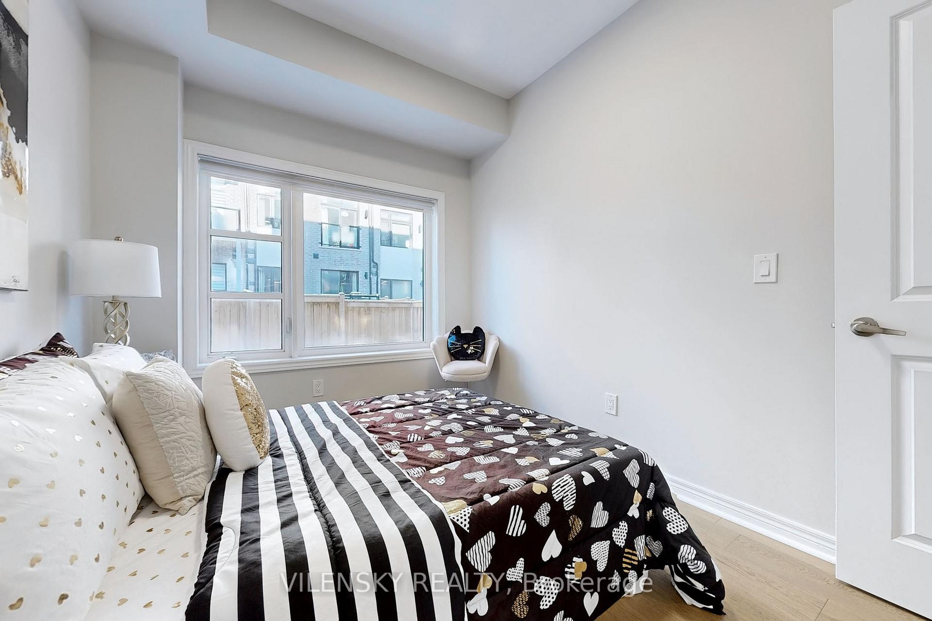 Photo 32 of 66 Laskin Drive, Vaughan, Patterson — HOMEH