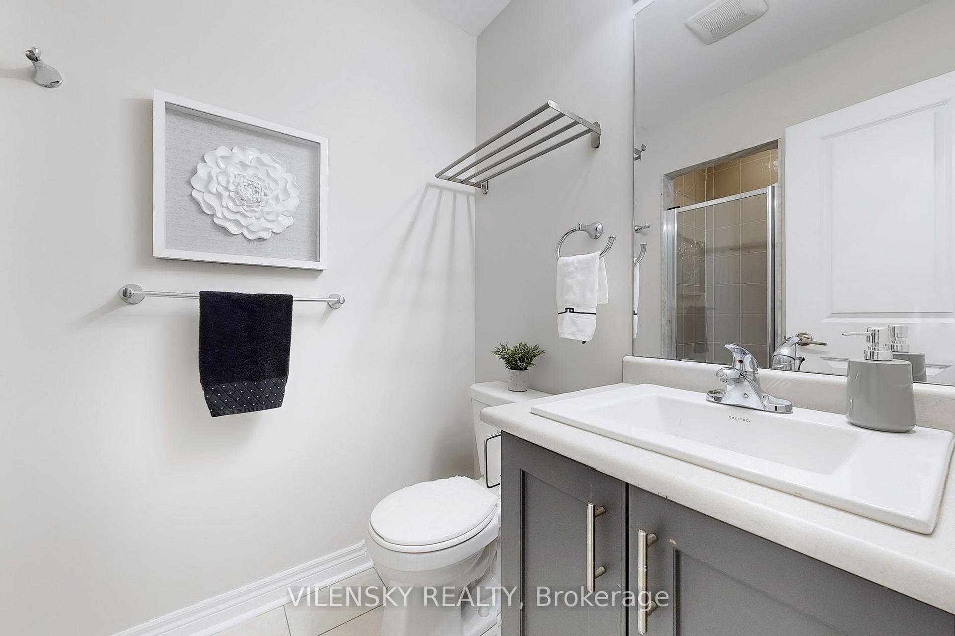 Photo 33 of 66 Laskin Drive, Vaughan, Patterson — HOMEH