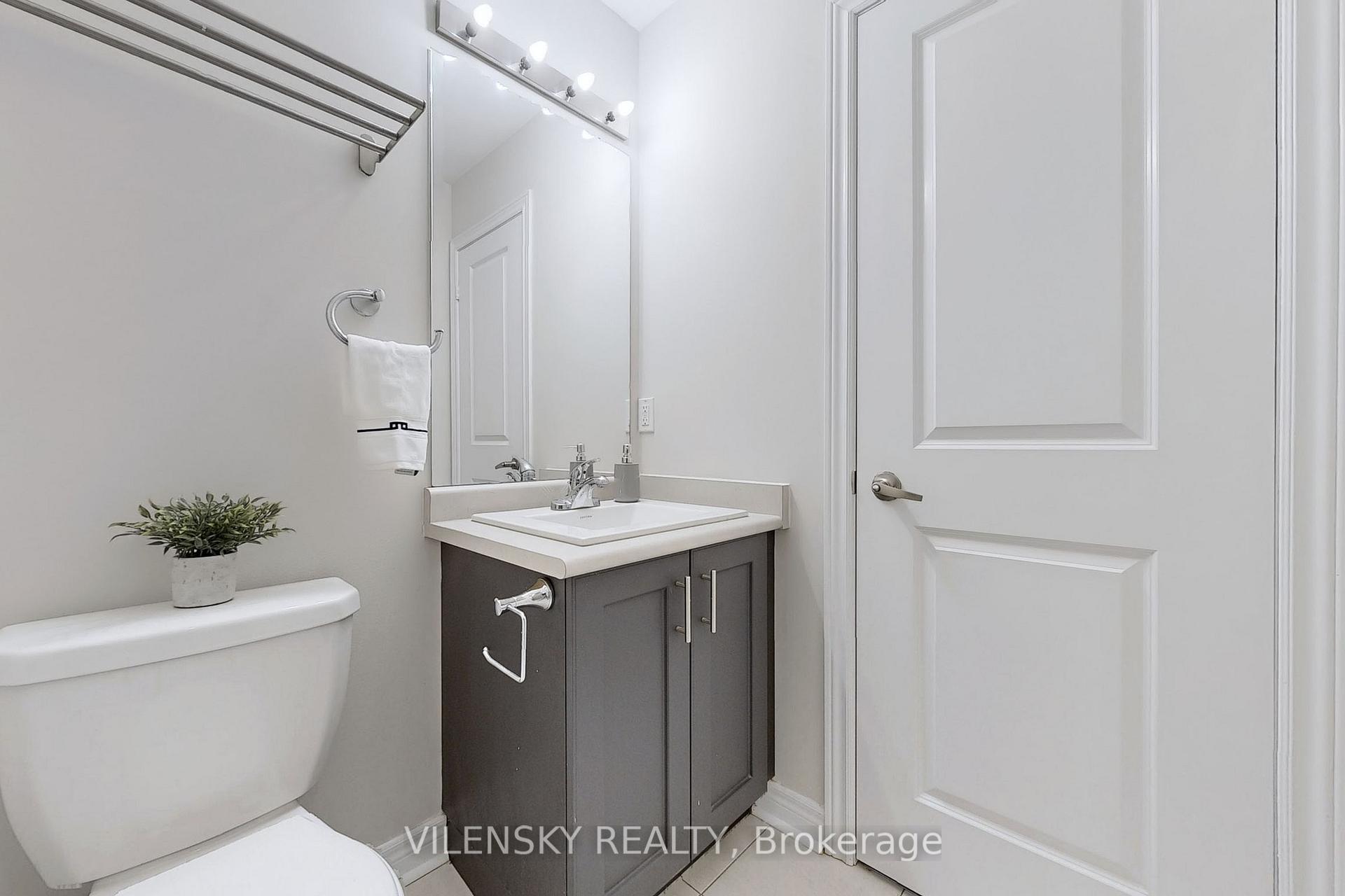 Photo 34 of 66 Laskin Drive, Vaughan, Patterson — HOMEH