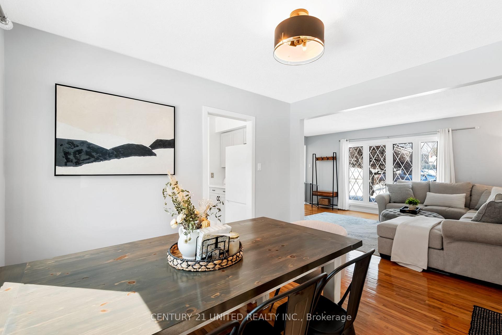 Photo 9 of 789 Parkhill Road W, Peterborough, Monaghan Ward 2 — HOMEH