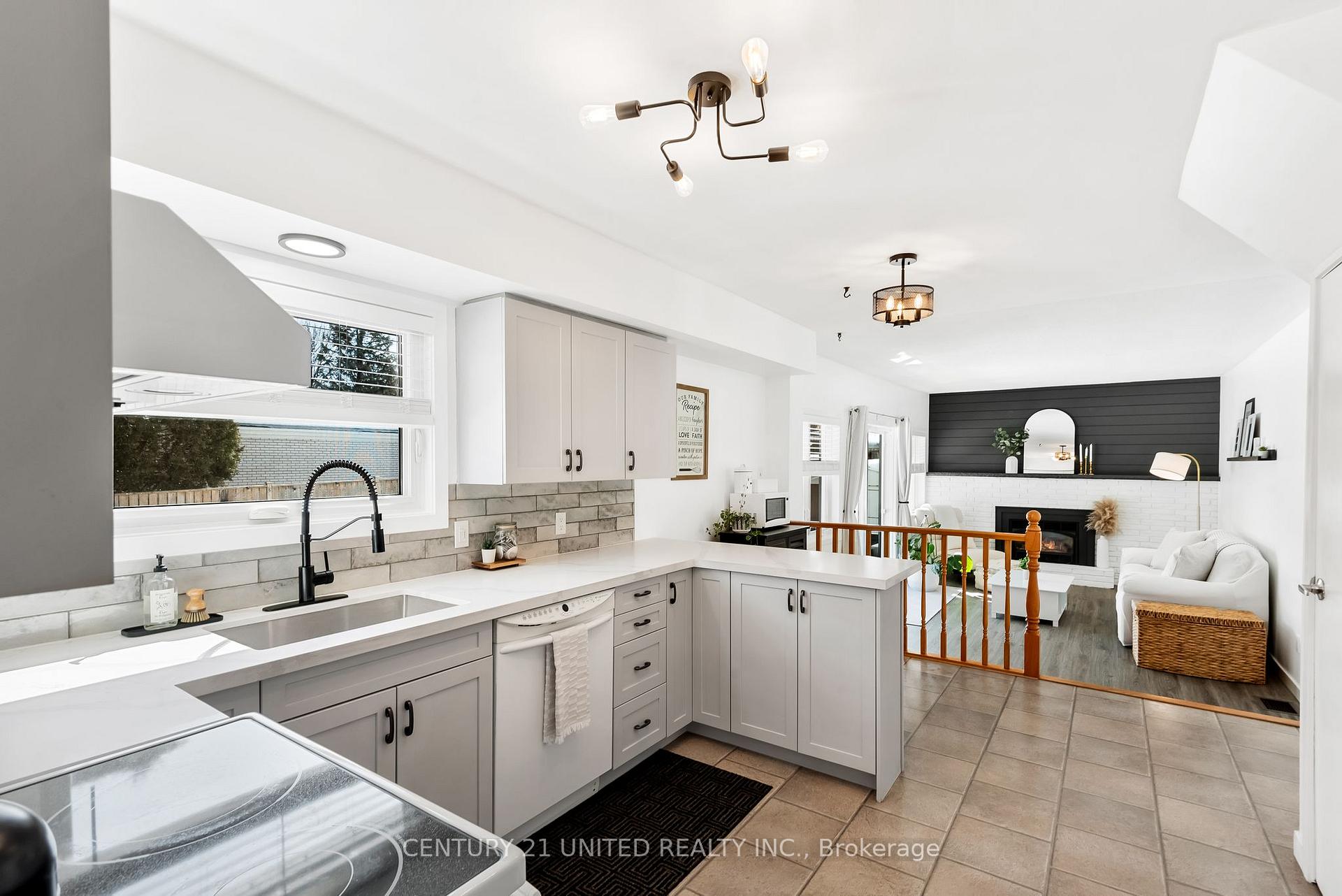 Photo 10 of 789 Parkhill Road W, Peterborough, Monaghan Ward 2 — HOMEH