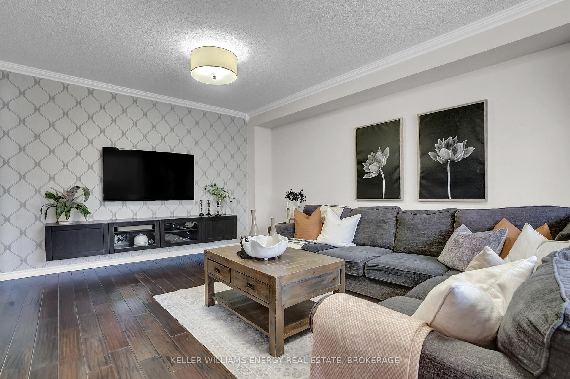 Photo 16 of 1027 Roseheath Street, Oshawa, Pinecrest — HOMEH