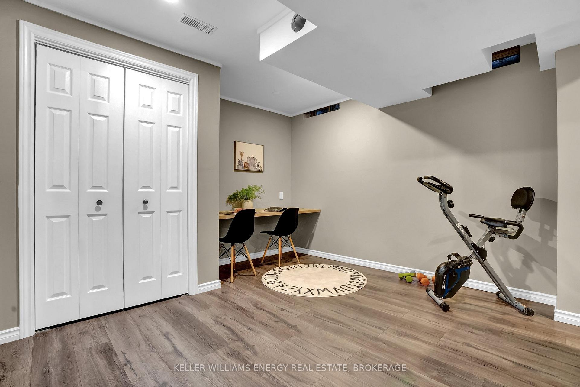 Photo 32 of 1027 Roseheath Street, Oshawa, Pinecrest — HOMEH