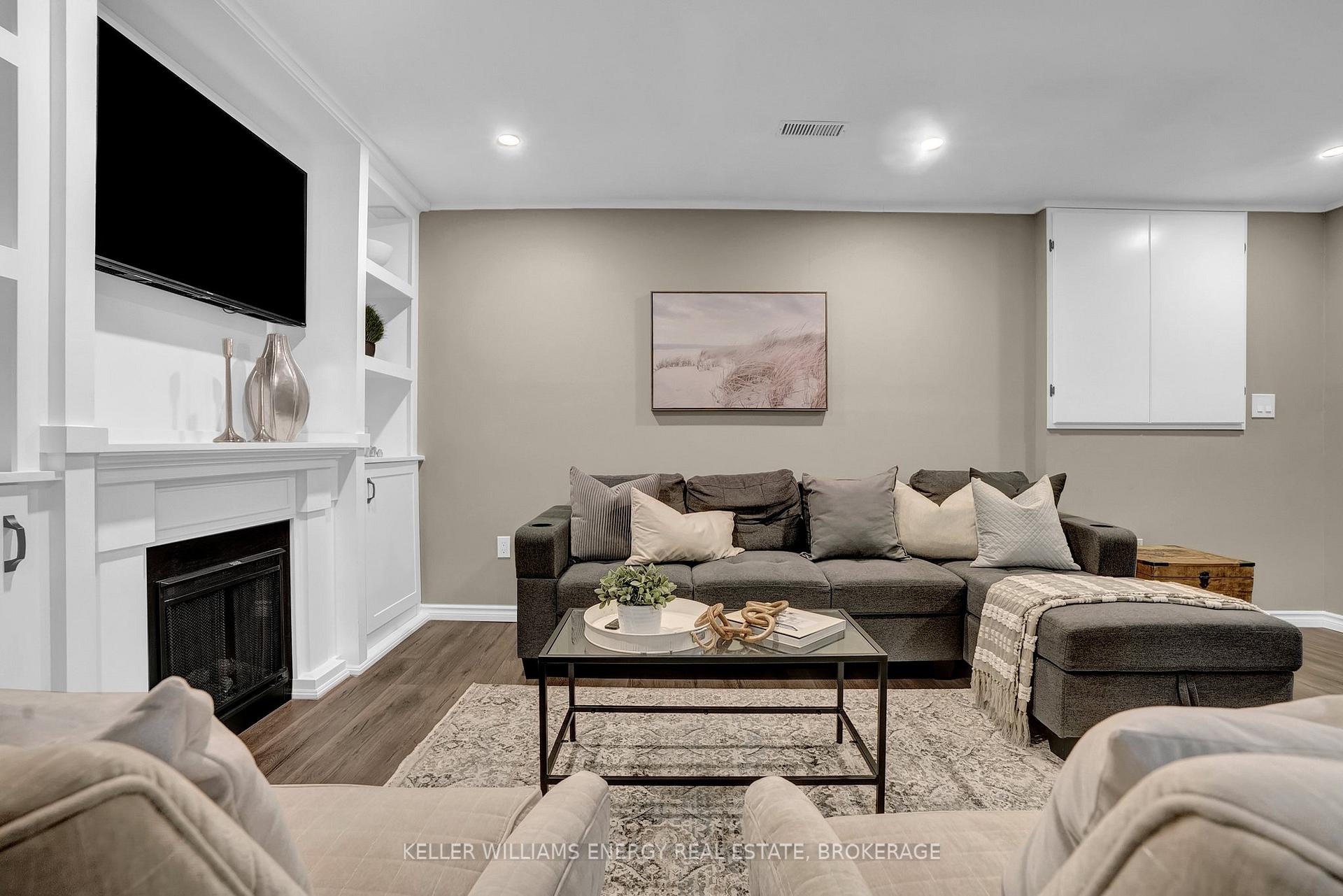 Photo 33 of 1027 Roseheath Street, Oshawa, Pinecrest — HOMEH