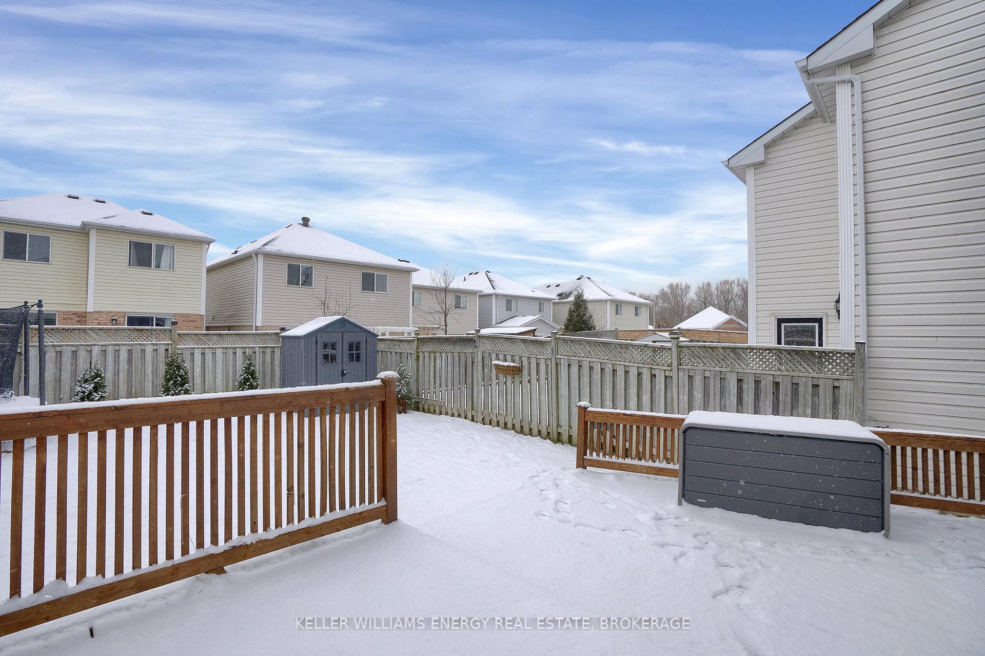 Photo 38 of 1027 Roseheath Street, Oshawa, Pinecrest — HOMEH