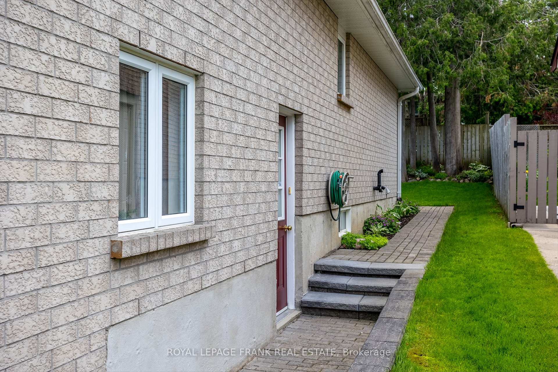 Photo 43 of 1083 Danita Boulevard, Peterborough, Monaghan Ward 2 — HOMEH