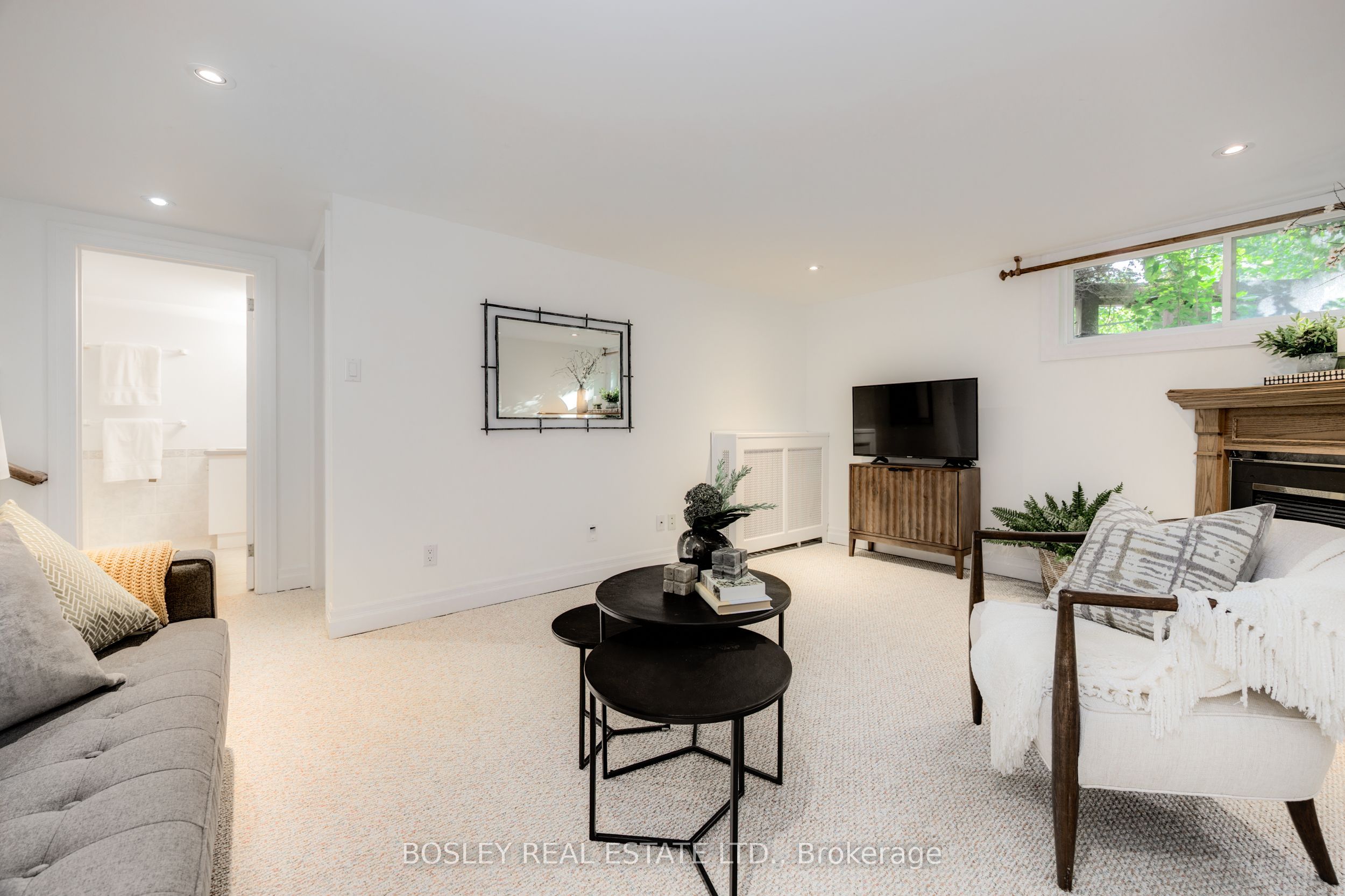 Photo 77 of 112 Brentcliffe Road, Toronto, Leaside — HOMEH