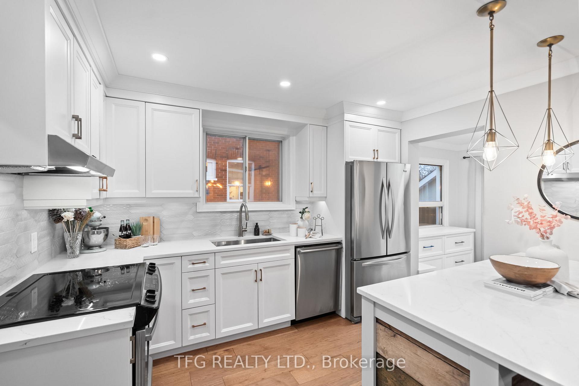 Photo 9 of 351 Colborne Street E, Oshawa, O'Neill — HOMEH