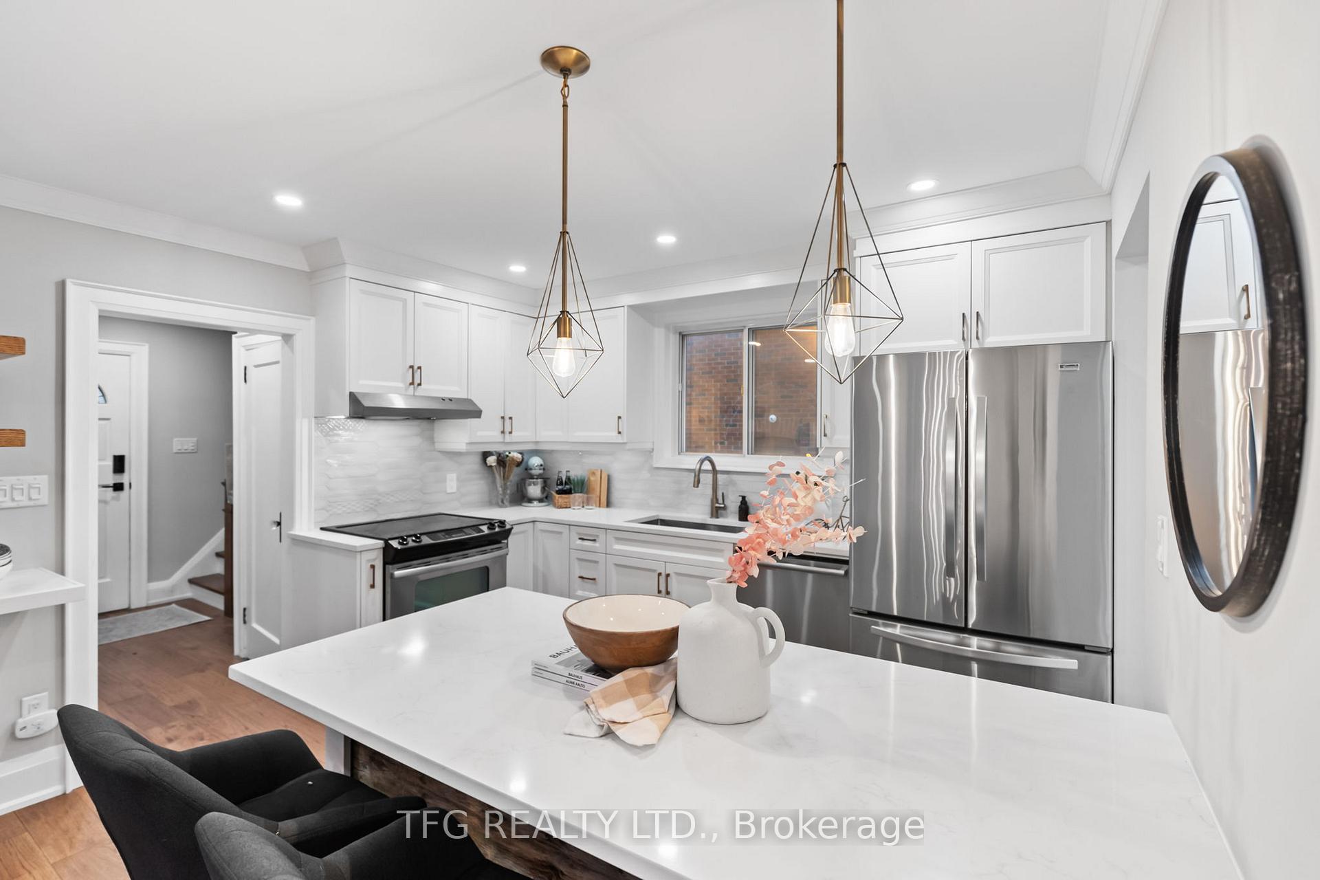 Photo 10 of 351 Colborne Street E, Oshawa, O'Neill — HOMEH