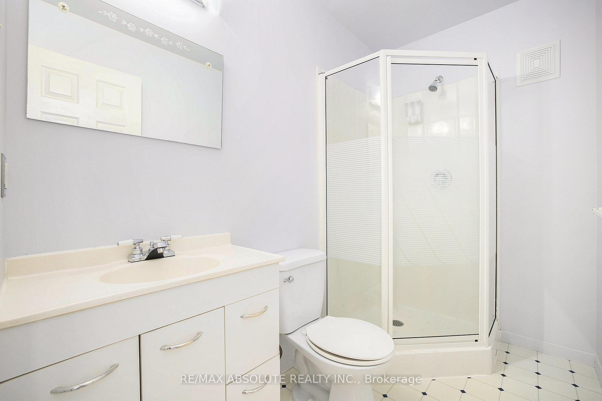 Photo 9 of 102 Hugh Street S, Arnprior — HOMEH
