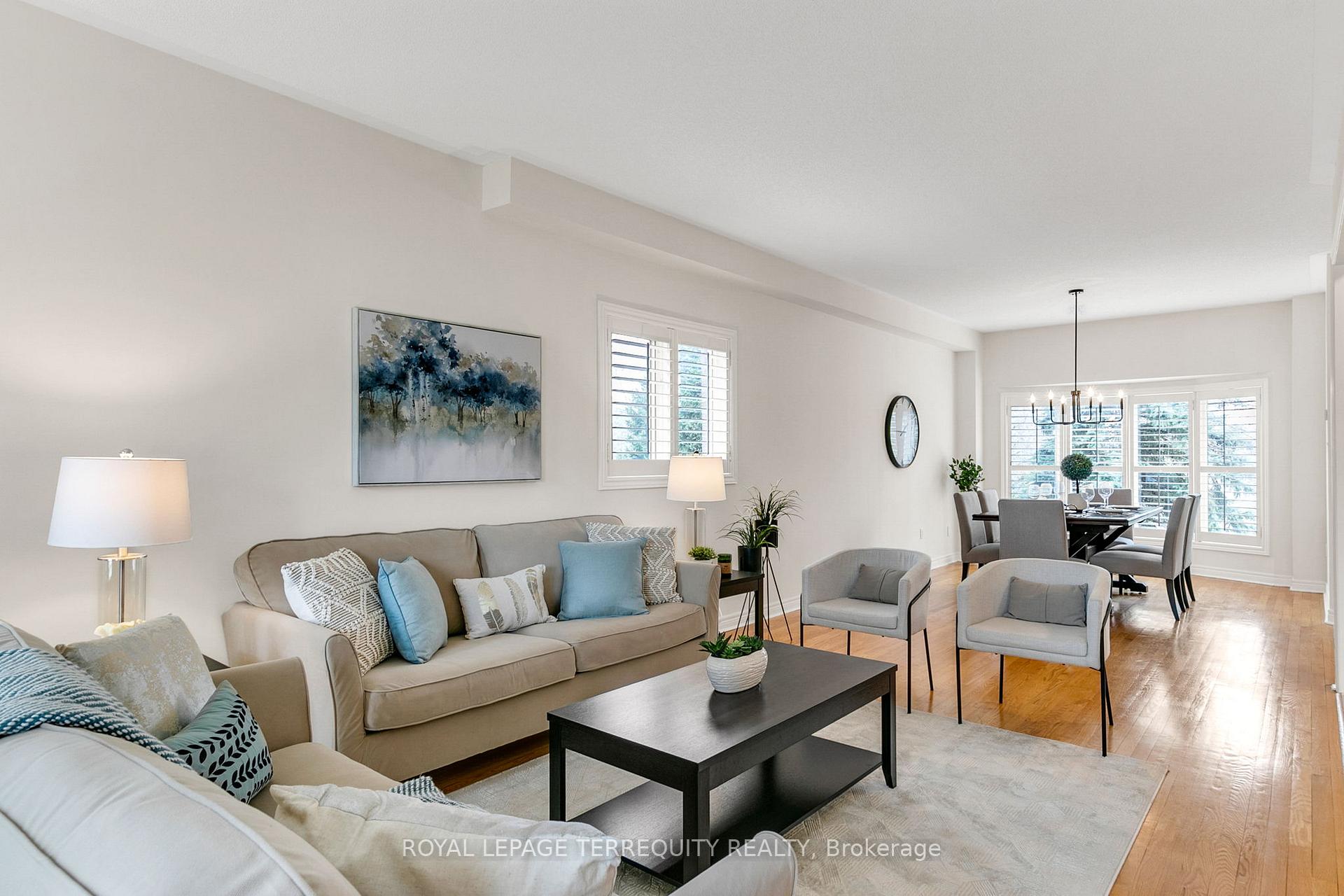 Photo 7 of 388 Glenkindie Avenue, Vaughan, Maple — HOMEH