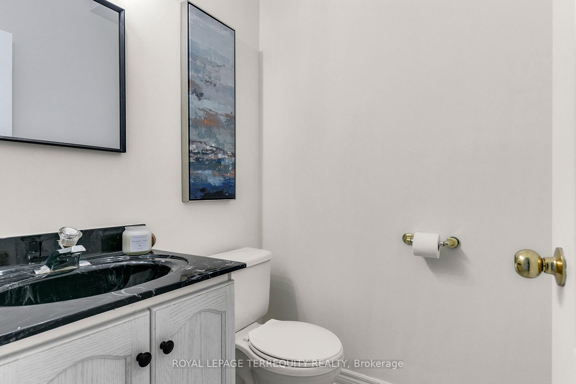 Photo 19 of 388 Glenkindie Avenue, Vaughan, Maple — HOMEH