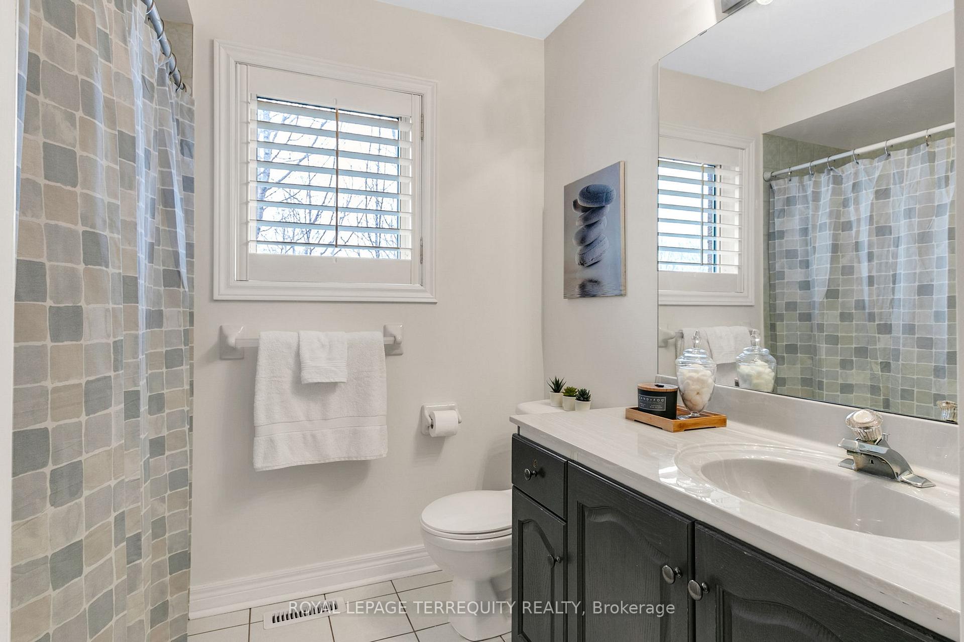 Photo 31 of 388 Glenkindie Avenue, Vaughan, Maple — HOMEH