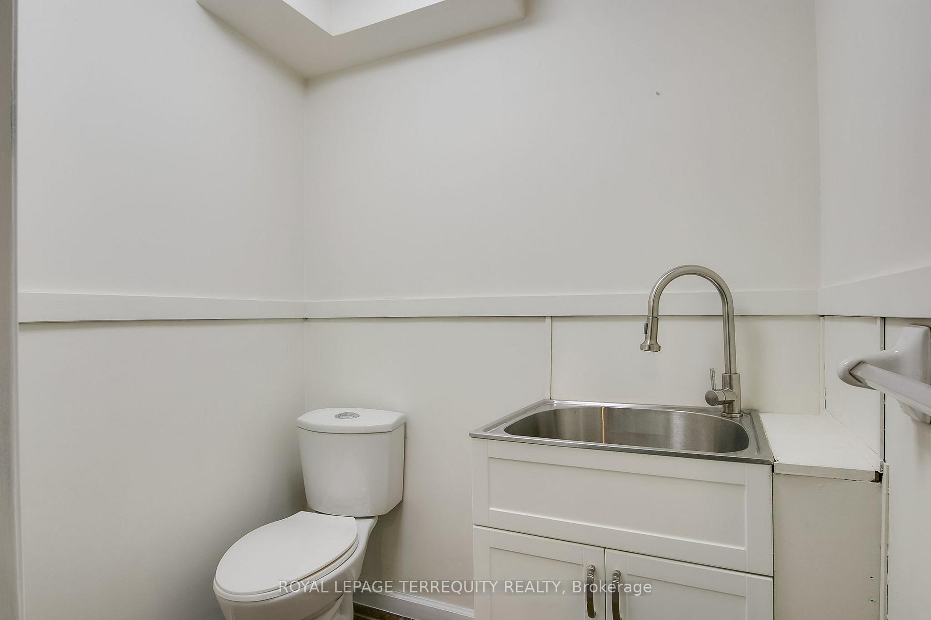 Photo 36 of 388 Glenkindie Avenue, Vaughan, Maple — HOMEH