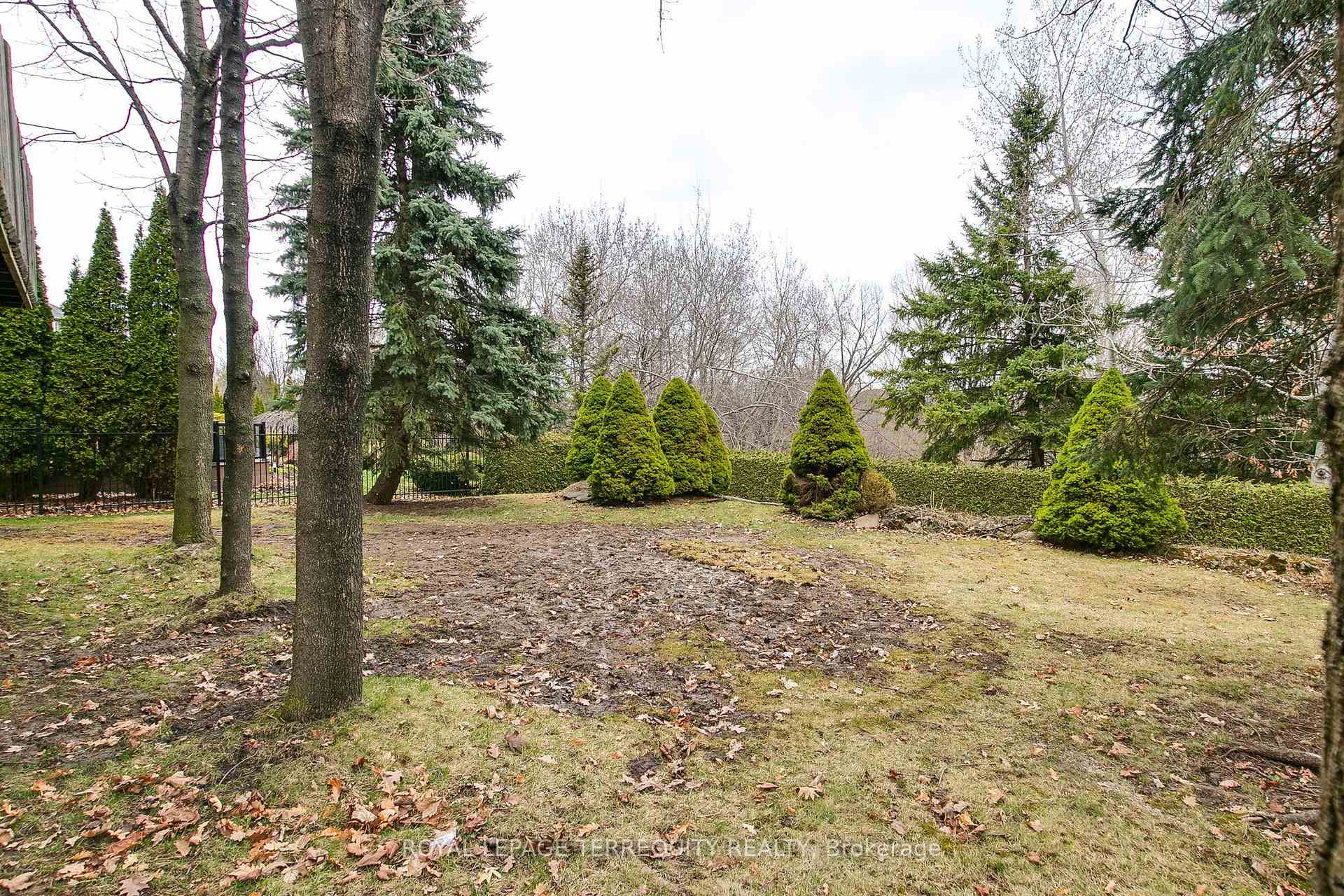 Photo 39 of 388 Glenkindie Avenue, Vaughan, Maple — HOMEH