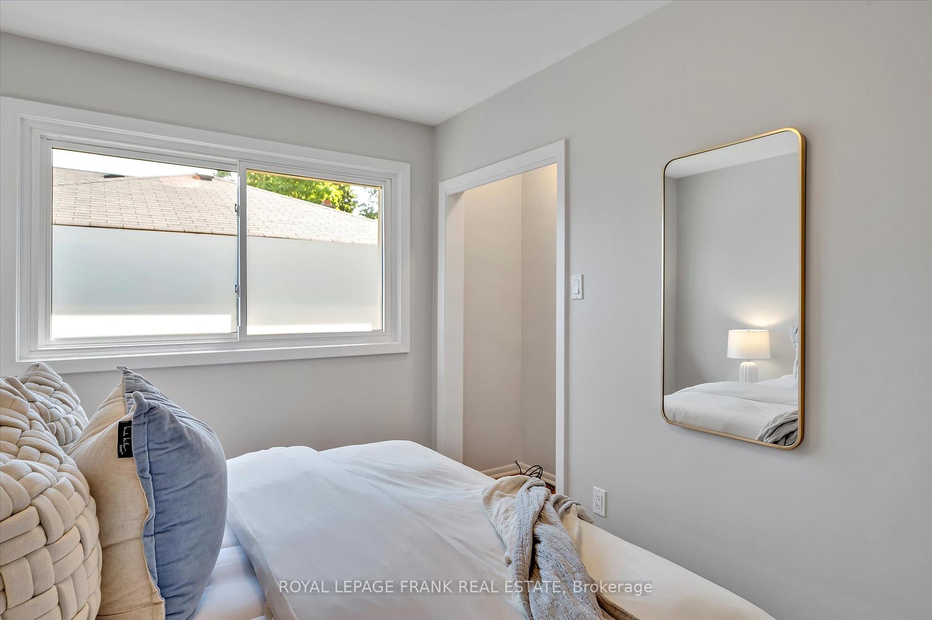 Photo 18 of 375 Aberdeen Avenue, Peterborough, Northcrest Ward 5 — HOMEH