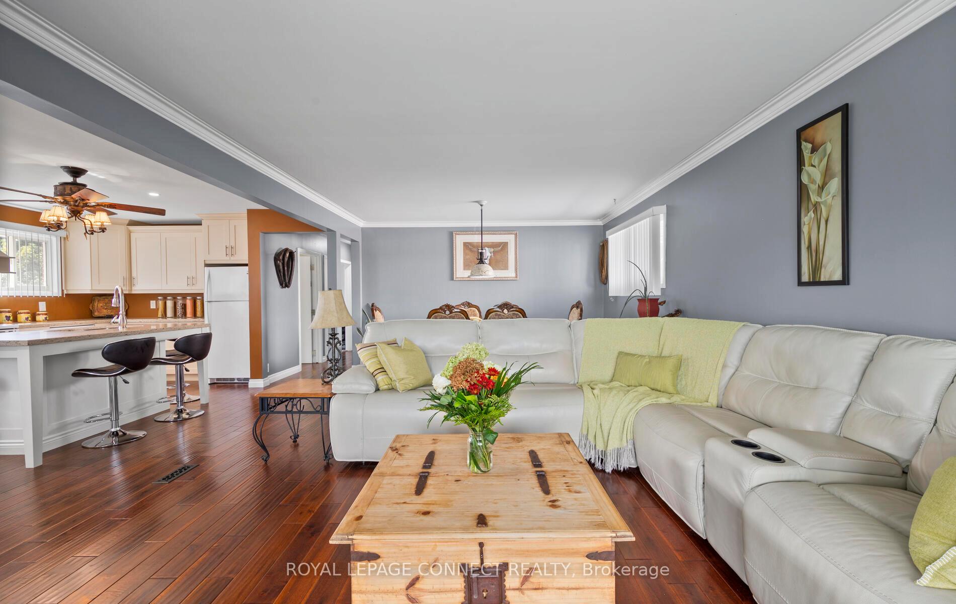 Photo 7 of 589 Talbot Court, Oshawa, Vanier — HOMEH