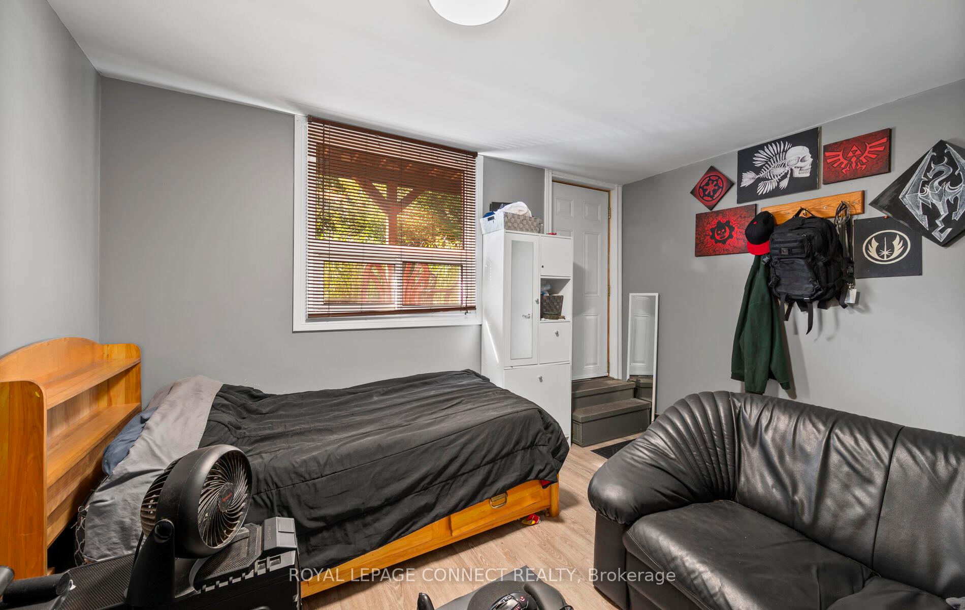 Photo 17 of 589 Talbot Court, Oshawa, Vanier — HOMEH