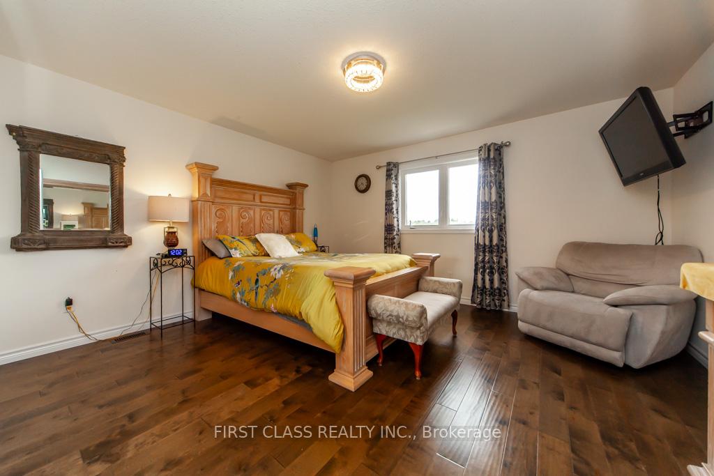 Photo 26 of 743 Sawmill Road, Peterborough, Northcrest Ward 5 — HOMEH