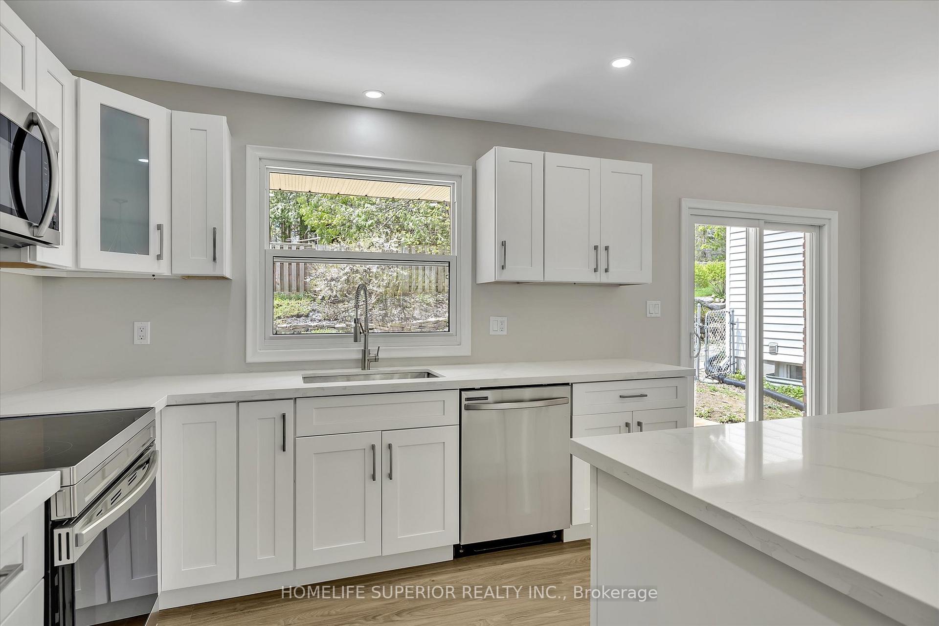 Photo 7 of 1243 Albertus Avenue, Peterborough, Town Ward 3 — HOMEH