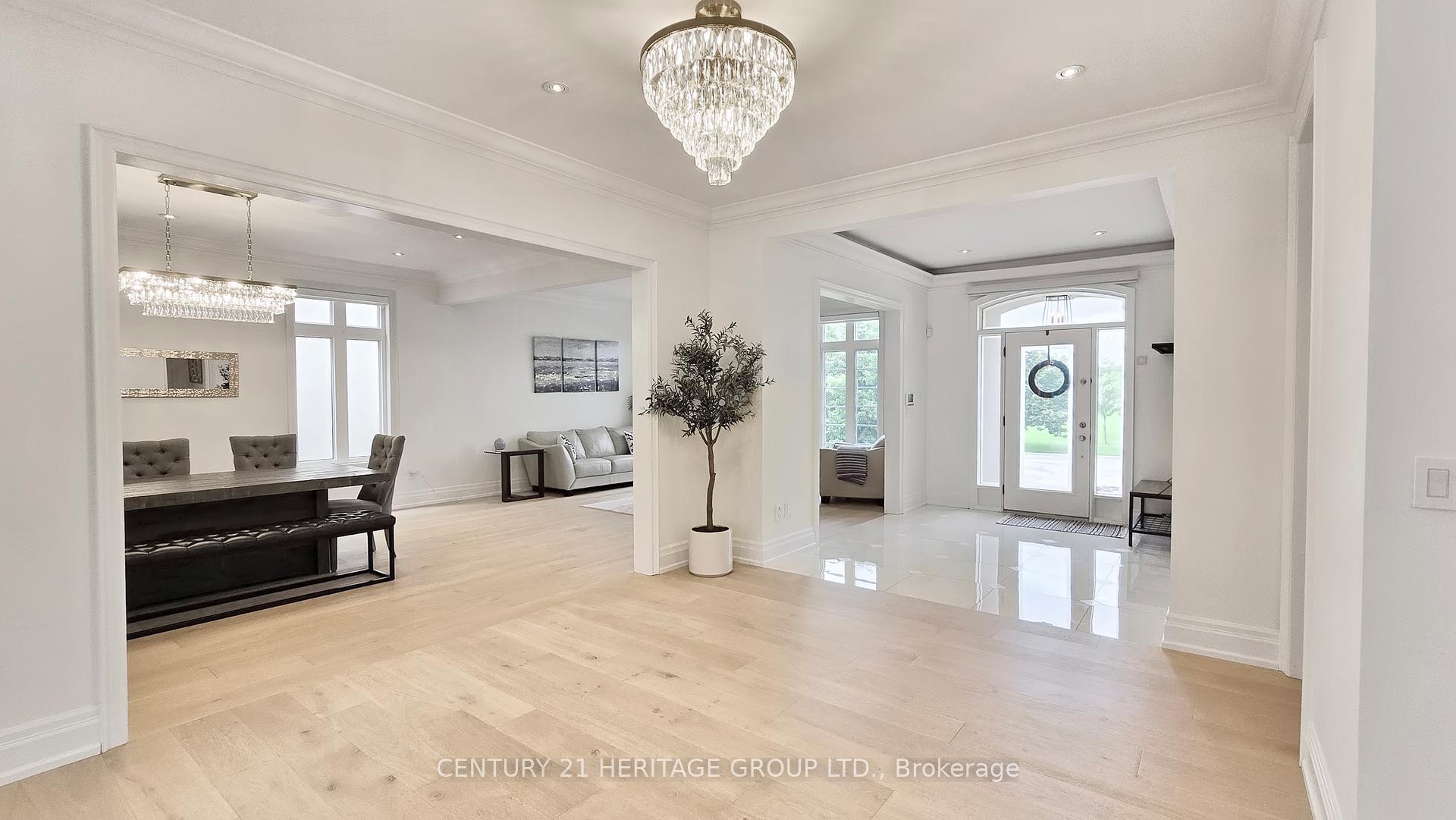 Photo 3 of 109 Pondview Road, Vaughan, Crestwood-Springfarm-Yorkhill — HOMEH