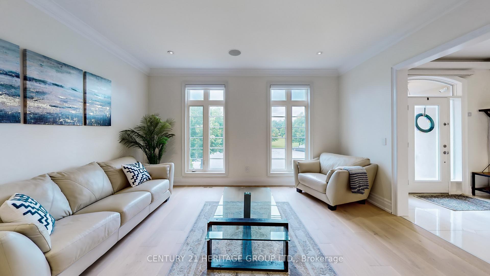 Photo 4 of 109 Pondview Road, Vaughan, Crestwood-Springfarm-Yorkhill — HOMEH