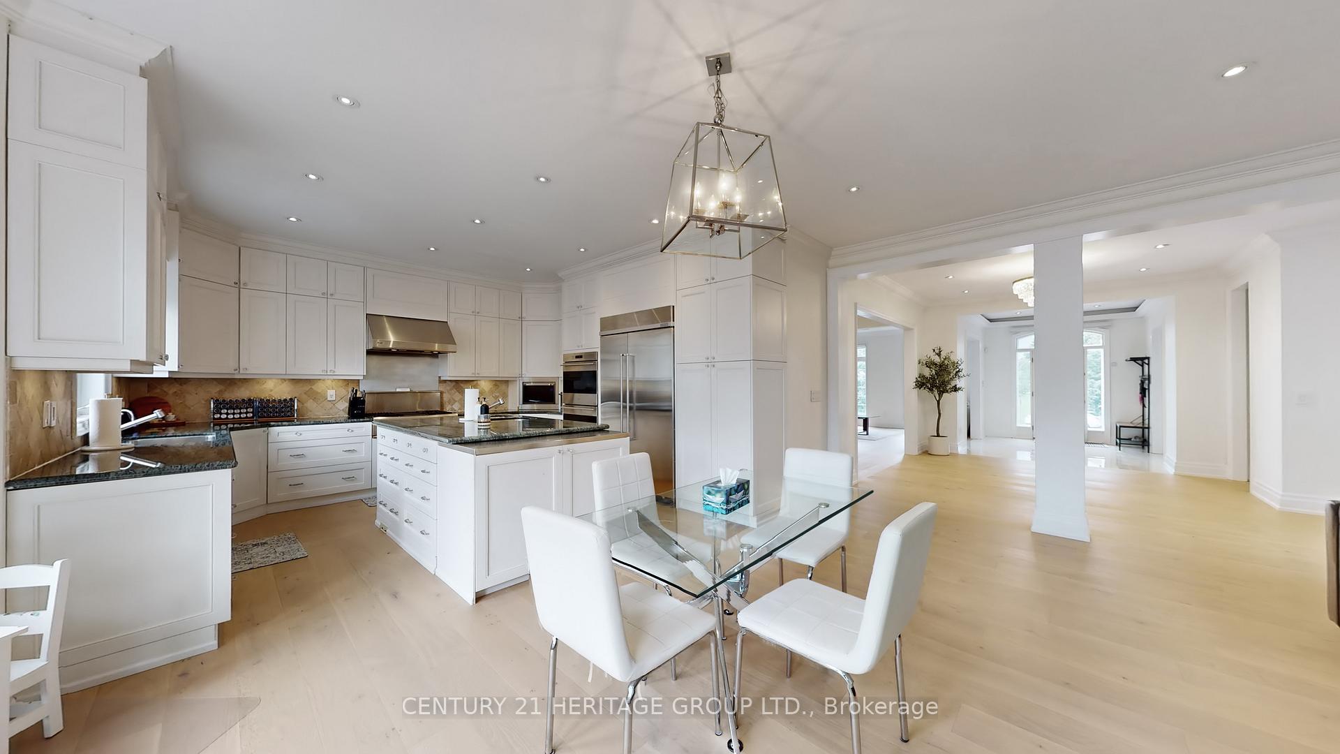 Photo 10 of 109 Pondview Road, Vaughan, Crestwood-Springfarm-Yorkhill — HOMEH