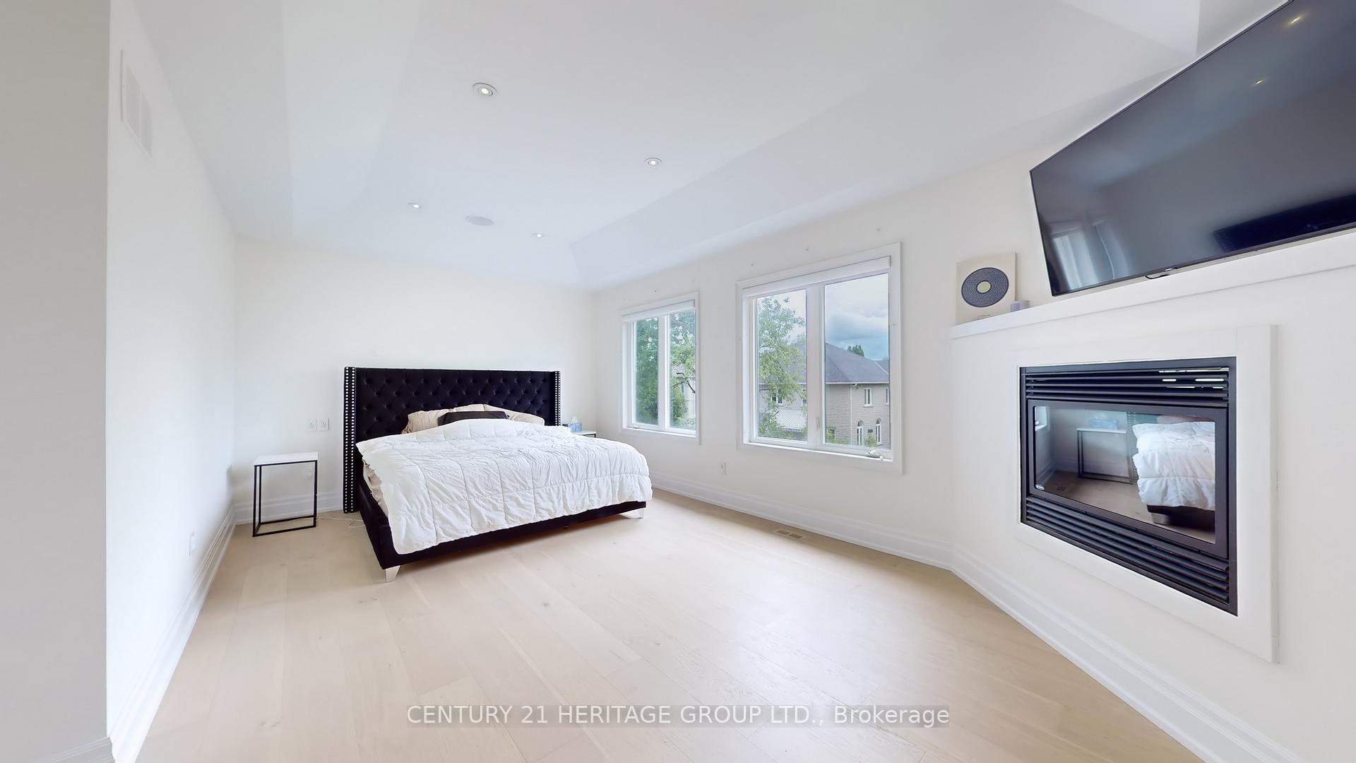 Photo 23 of 109 Pondview Road, Vaughan, Crestwood-Springfarm-Yorkhill — HOMEH