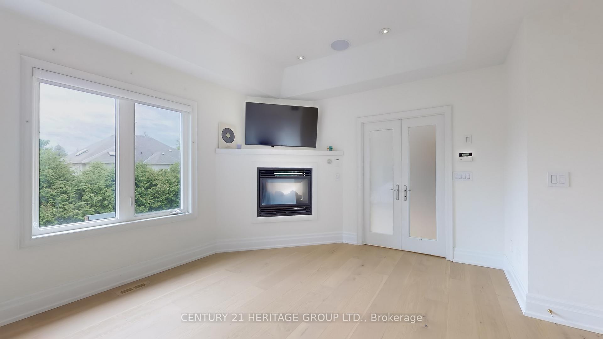 Photo 24 of 109 Pondview Road, Vaughan, Crestwood-Springfarm-Yorkhill — HOMEH