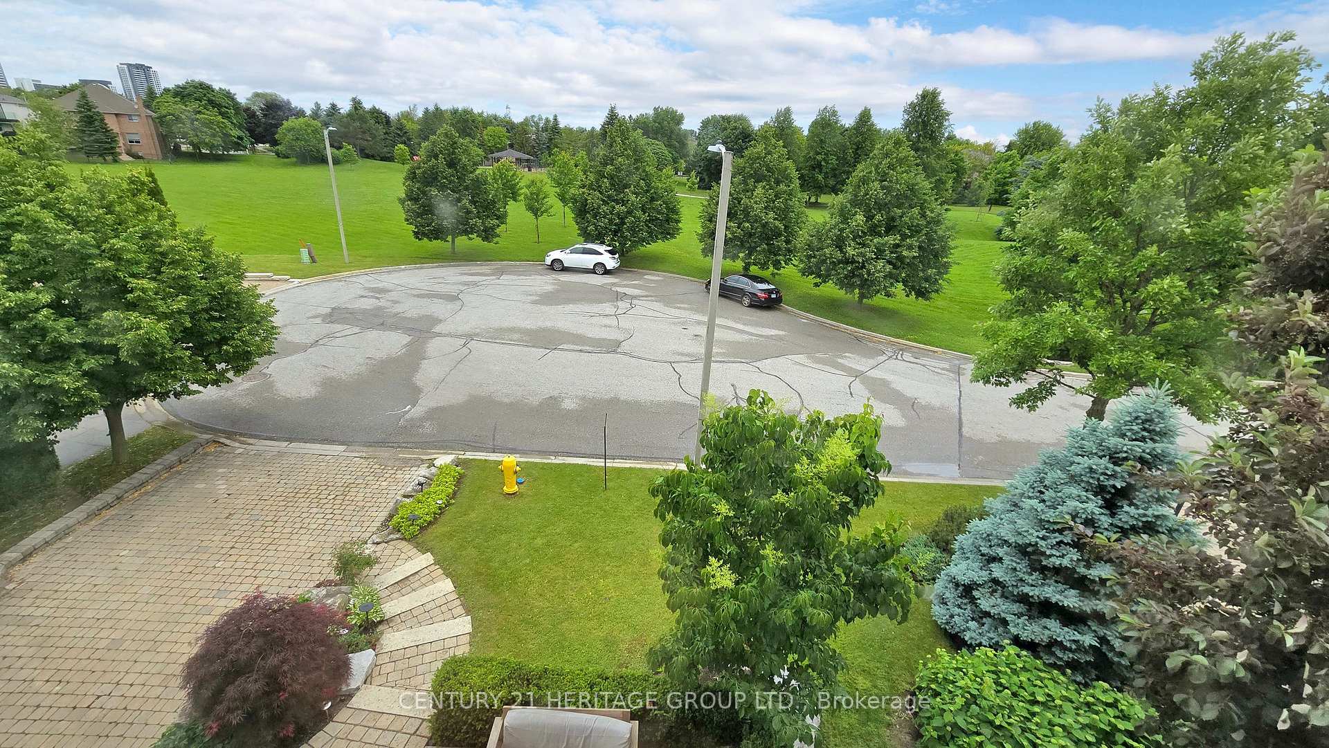 Photo 39 of 109 Pondview Road, Vaughan, Crestwood-Springfarm-Yorkhill — HOMEH