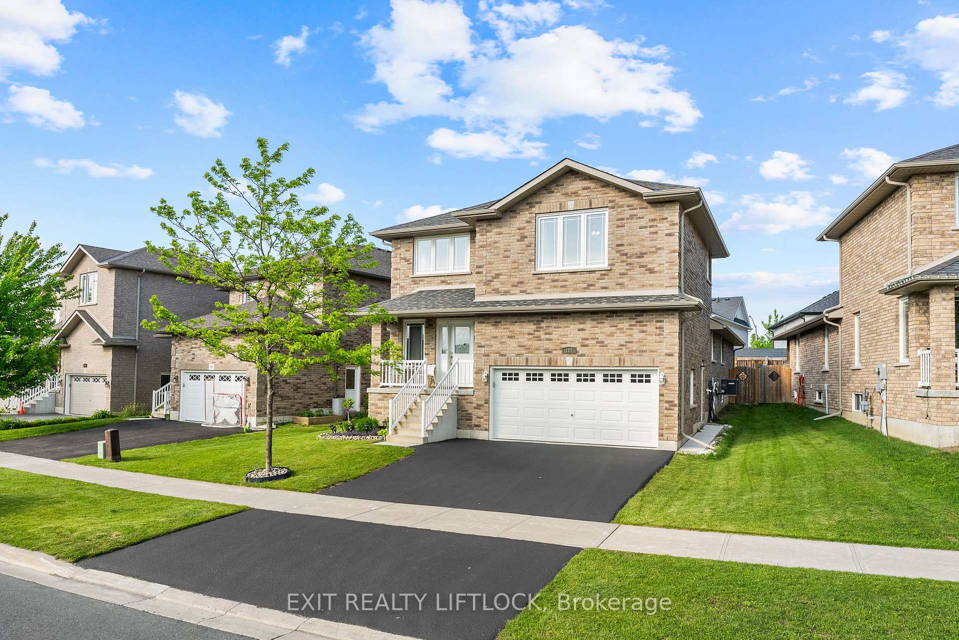 Photo 1 of 182 Chandler Crescent, Peterborough, Monaghan Ward 2 — HOMEH