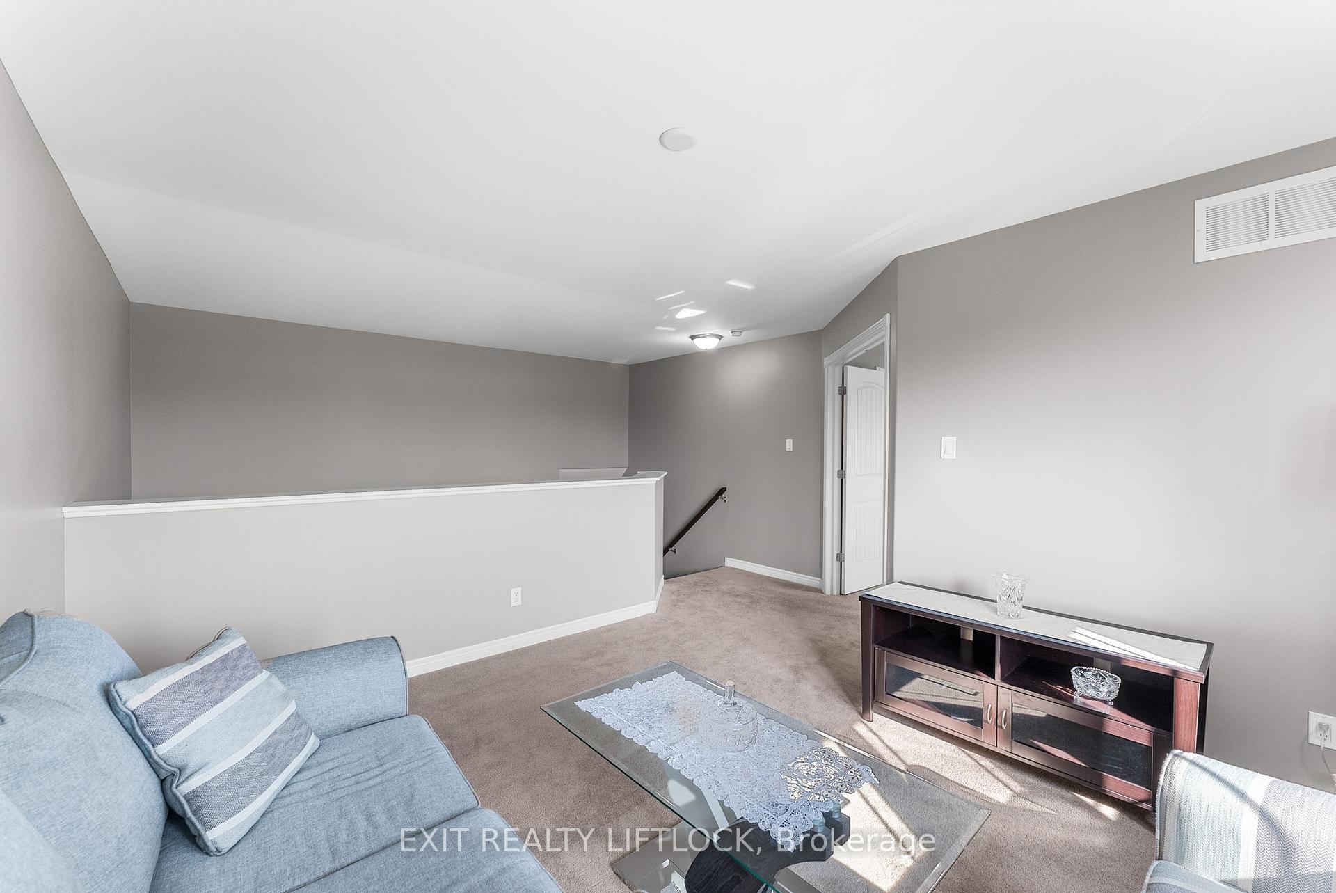 Photo 26 of 182 Chandler Crescent, Peterborough, Monaghan Ward 2 — HOMEH