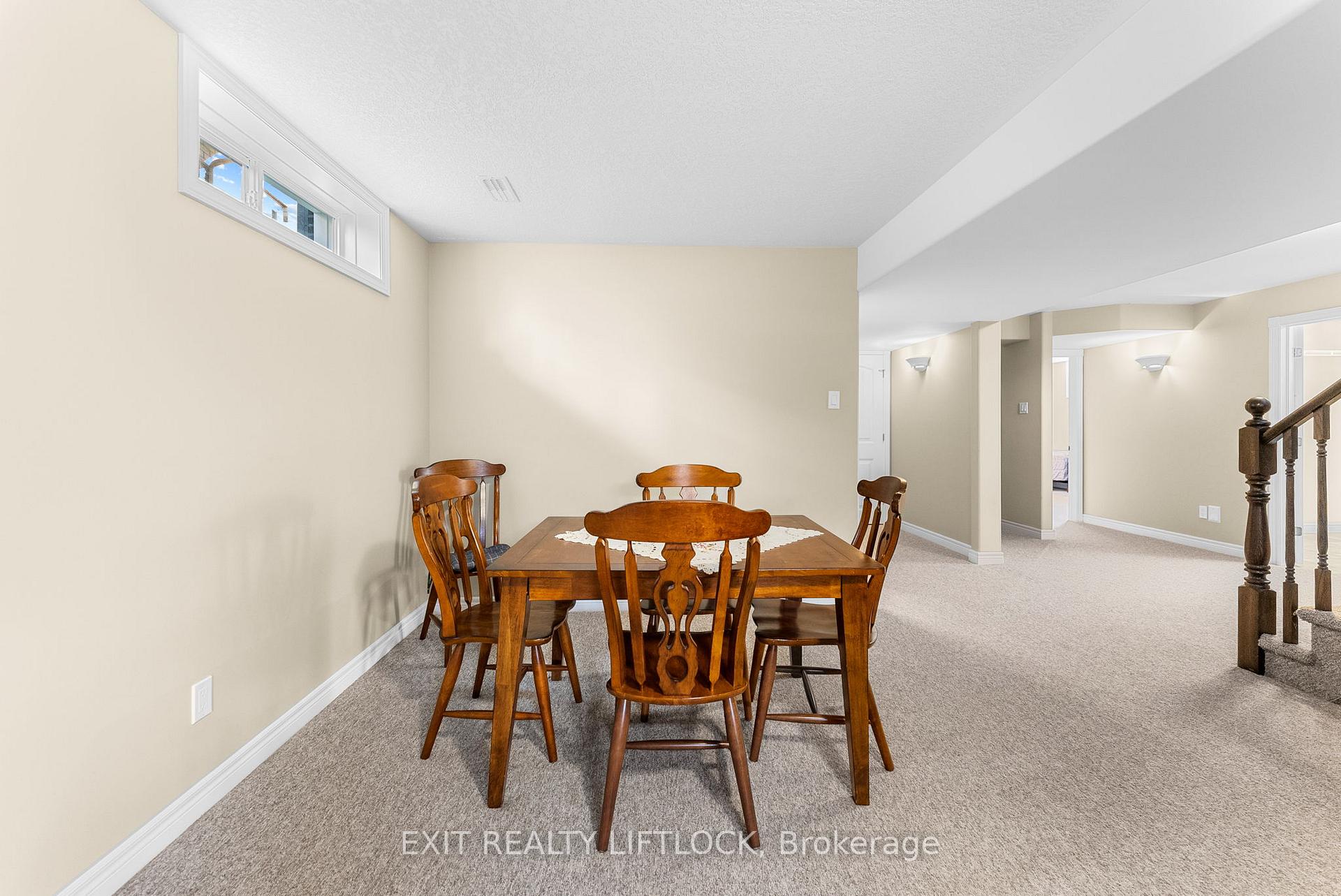Photo 35 of 182 Chandler Crescent, Peterborough, Monaghan Ward 2 — HOMEH