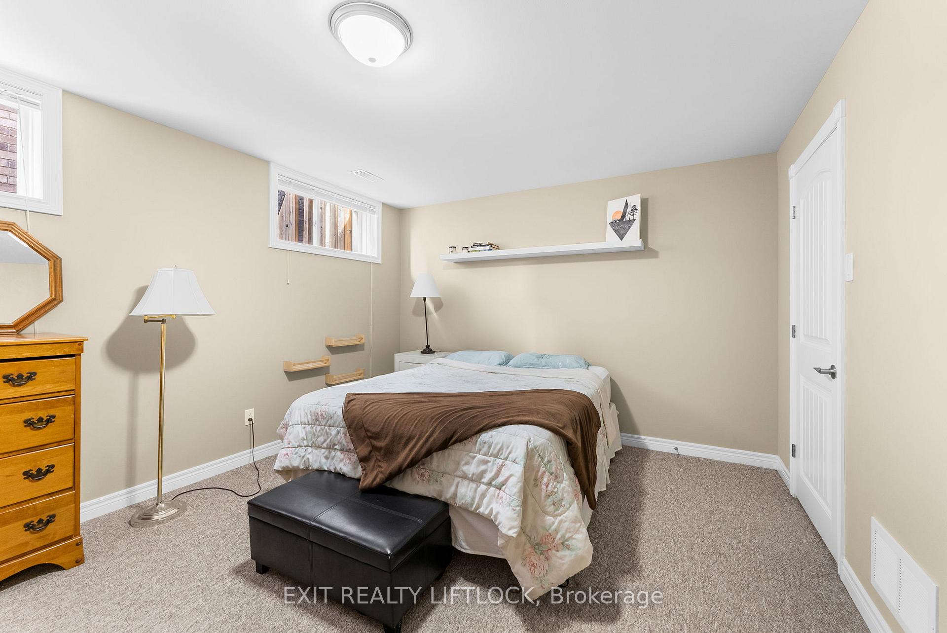 Photo 37 of 182 Chandler Crescent, Peterborough, Monaghan Ward 2 — HOMEH