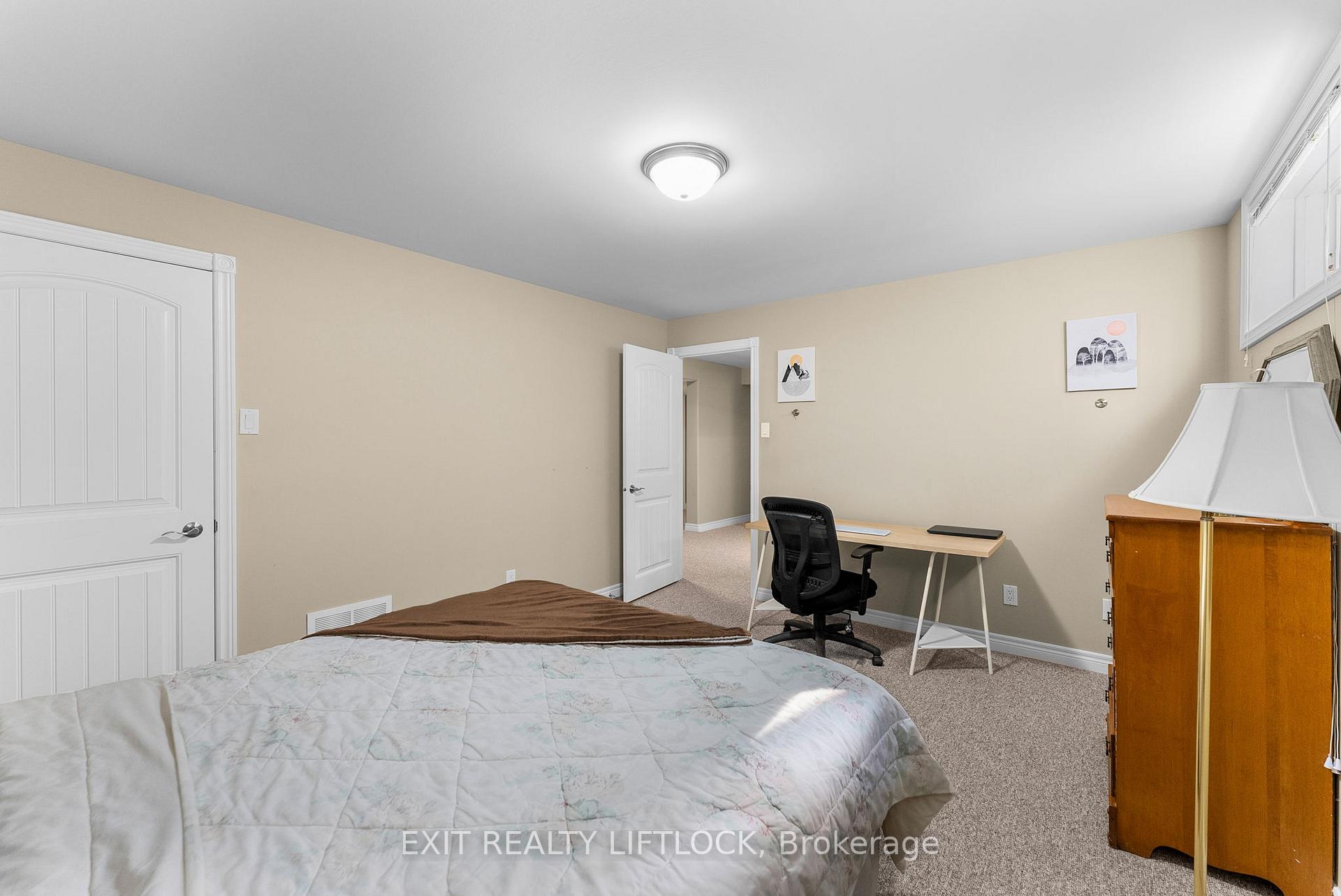 Photo 38 of 182 Chandler Crescent, Peterborough, Monaghan Ward 2 — HOMEH