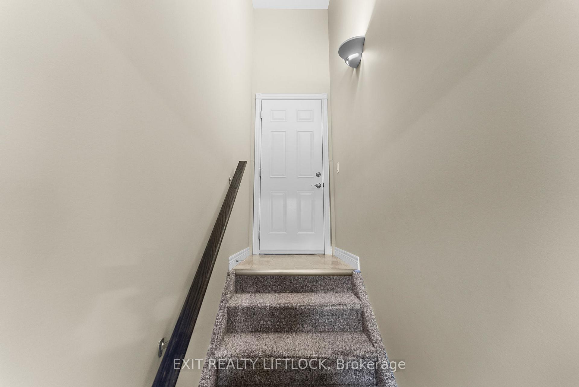 Photo 43 of 182 Chandler Crescent, Peterborough, Monaghan Ward 2 — HOMEH