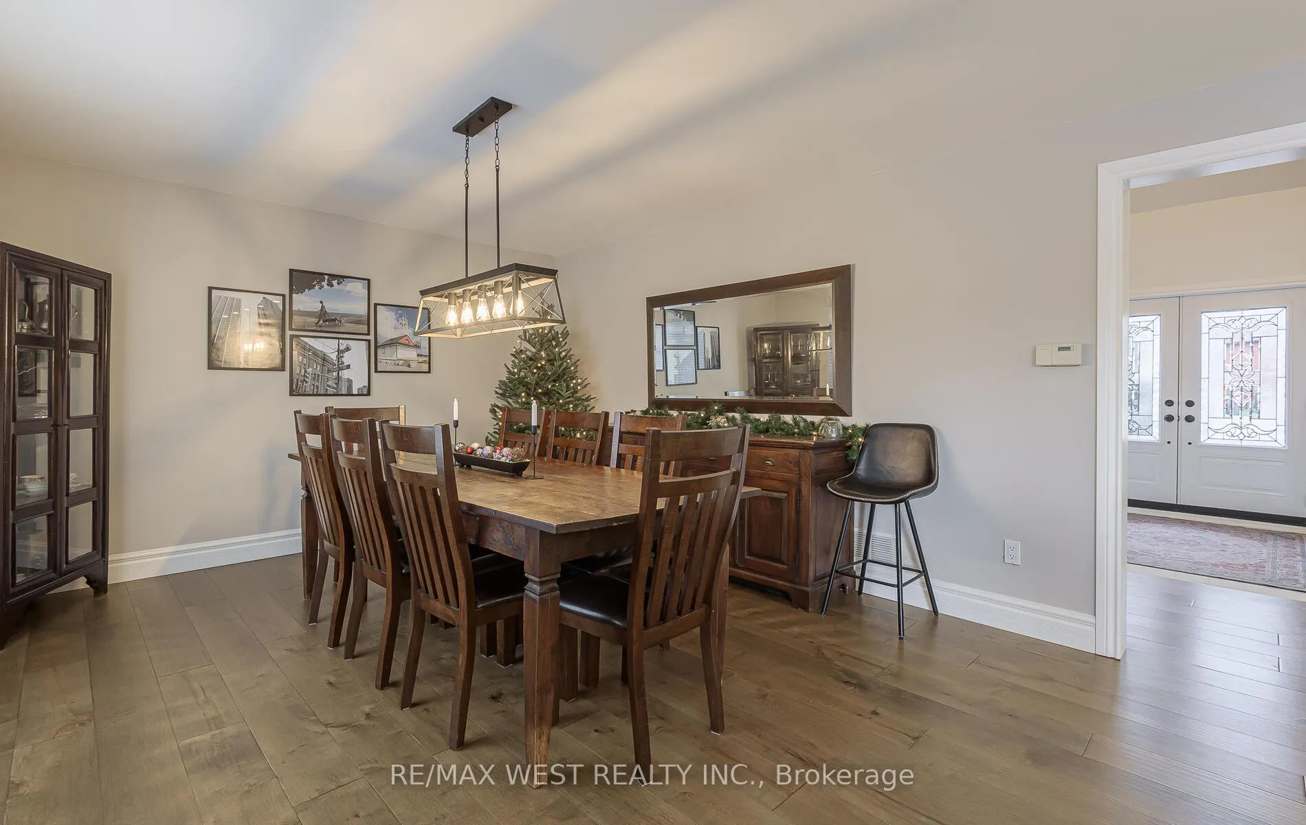Photo 13 of 8 Oakridge Court, Brampton, Heart Lake West — HOMEH