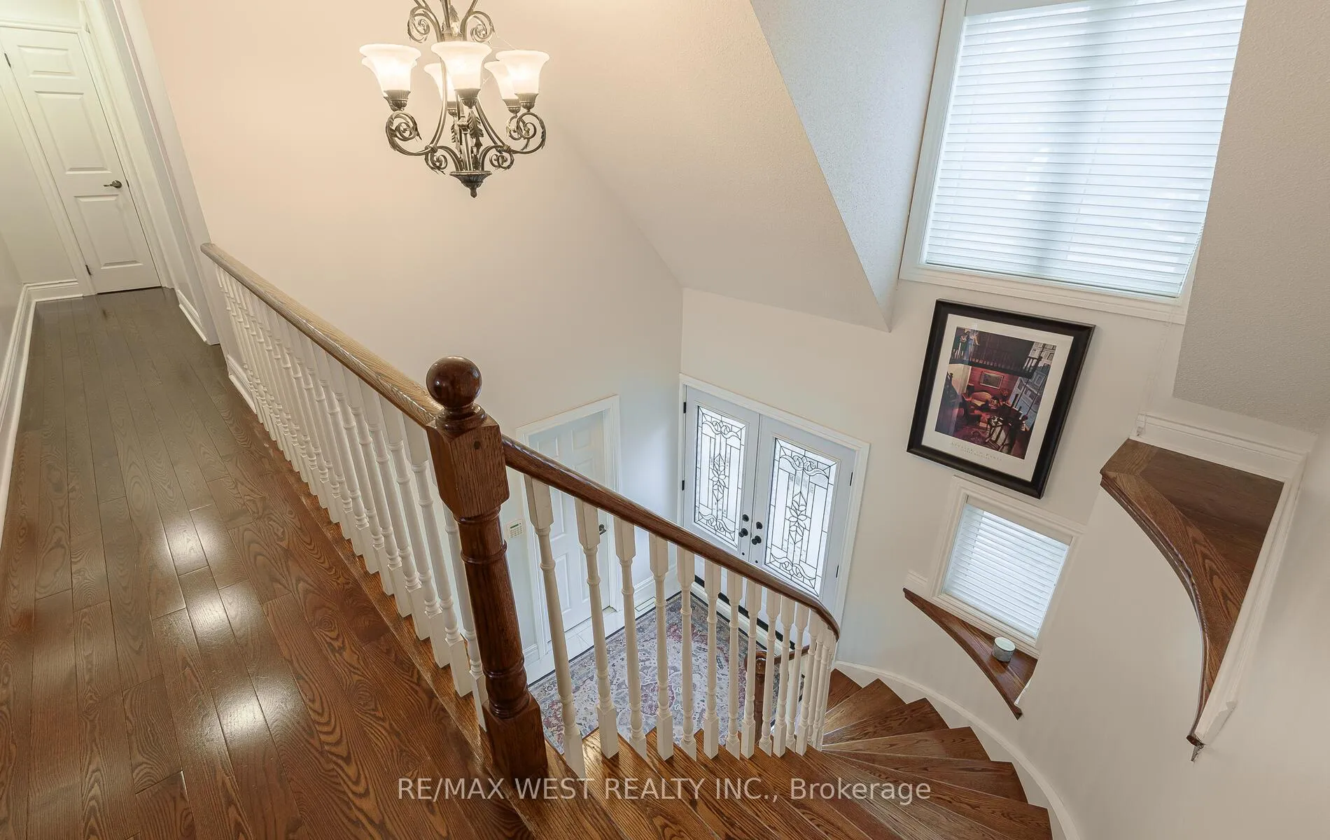 Photo 19 of 8 Oakridge Court, Brampton, Heart Lake West — HOMEH