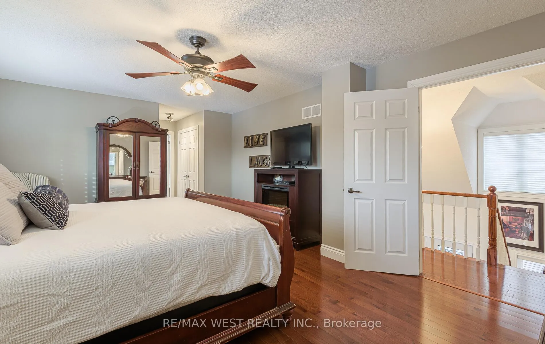 Photo 24 of 8 Oakridge Court, Brampton, Heart Lake West — HOMEH