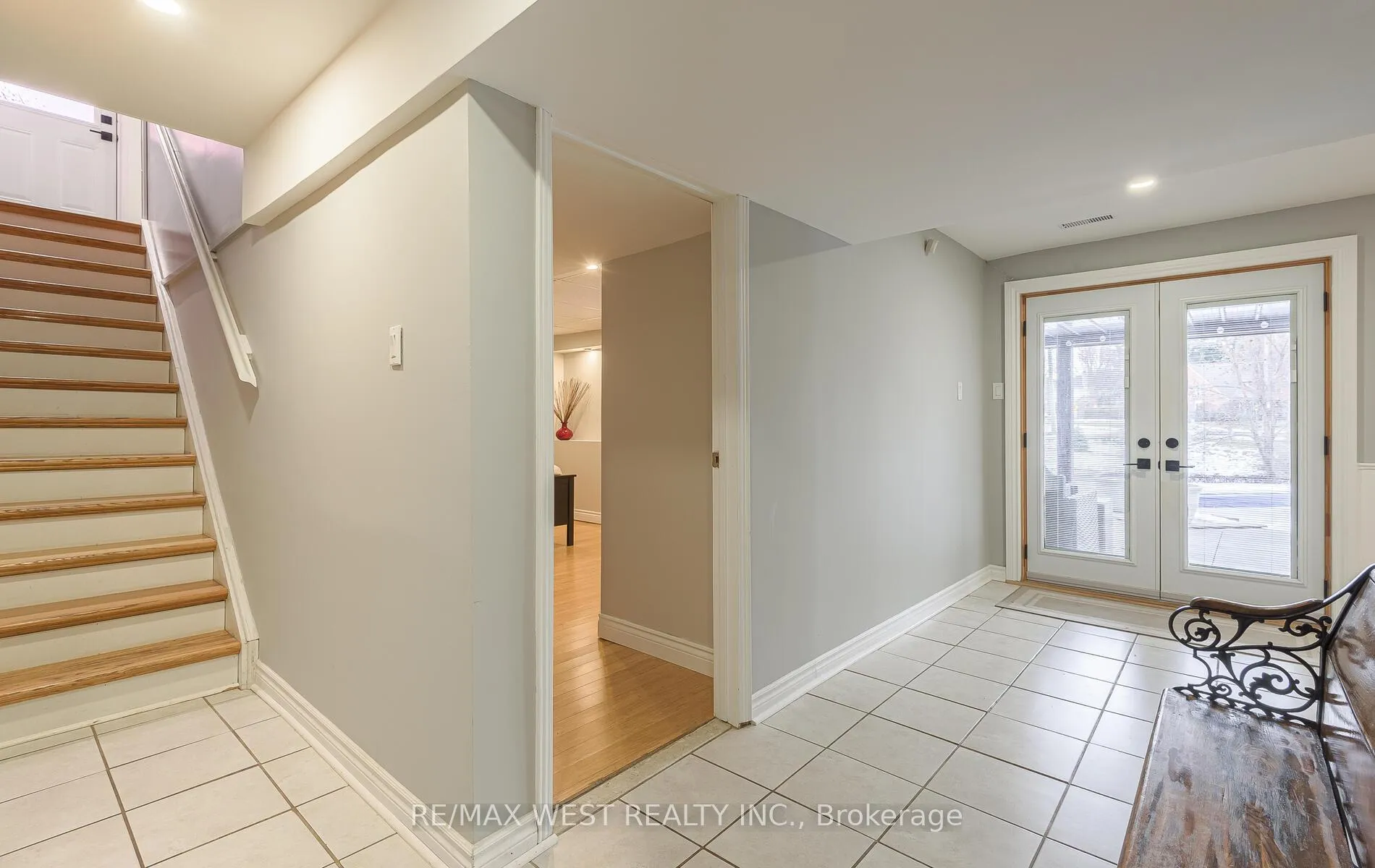 Photo 34 of 8 Oakridge Court, Brampton, Heart Lake West — HOMEH